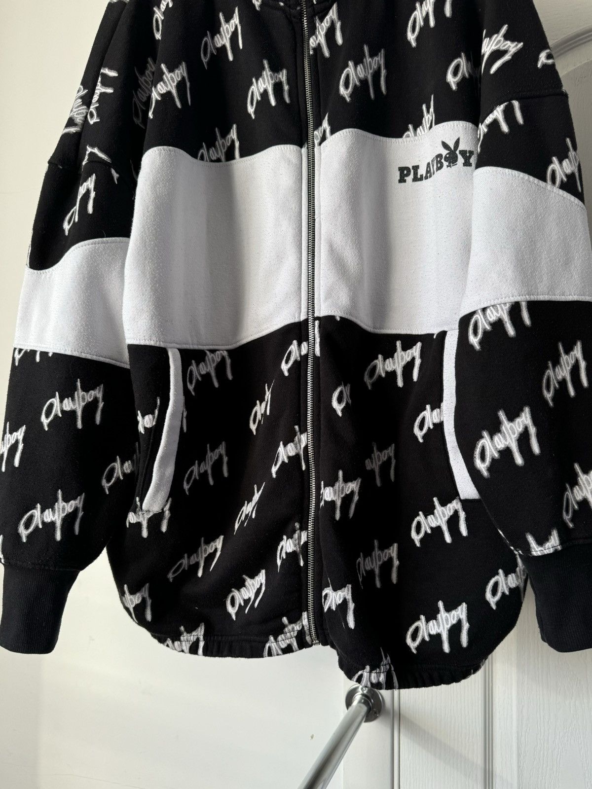 Playboy Playboy x Misquided Monogram Spellout Logo Zip Jacket XL Size US XL / EU 56 / 4 - 6 Thumbnail
