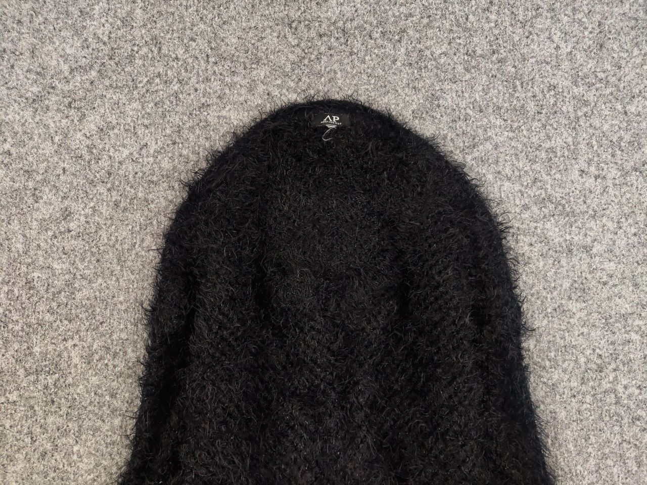 Japanese Brand Vintage Japanese Black Mohair Style Fuzzy Sweater Y2K Hype Size US S / EU 44-46 / 1 - 8 Thumbnail