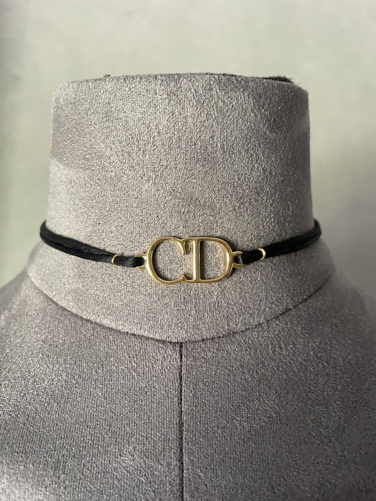 CHRISTIAN DIOR NECKLACE CHOKER
