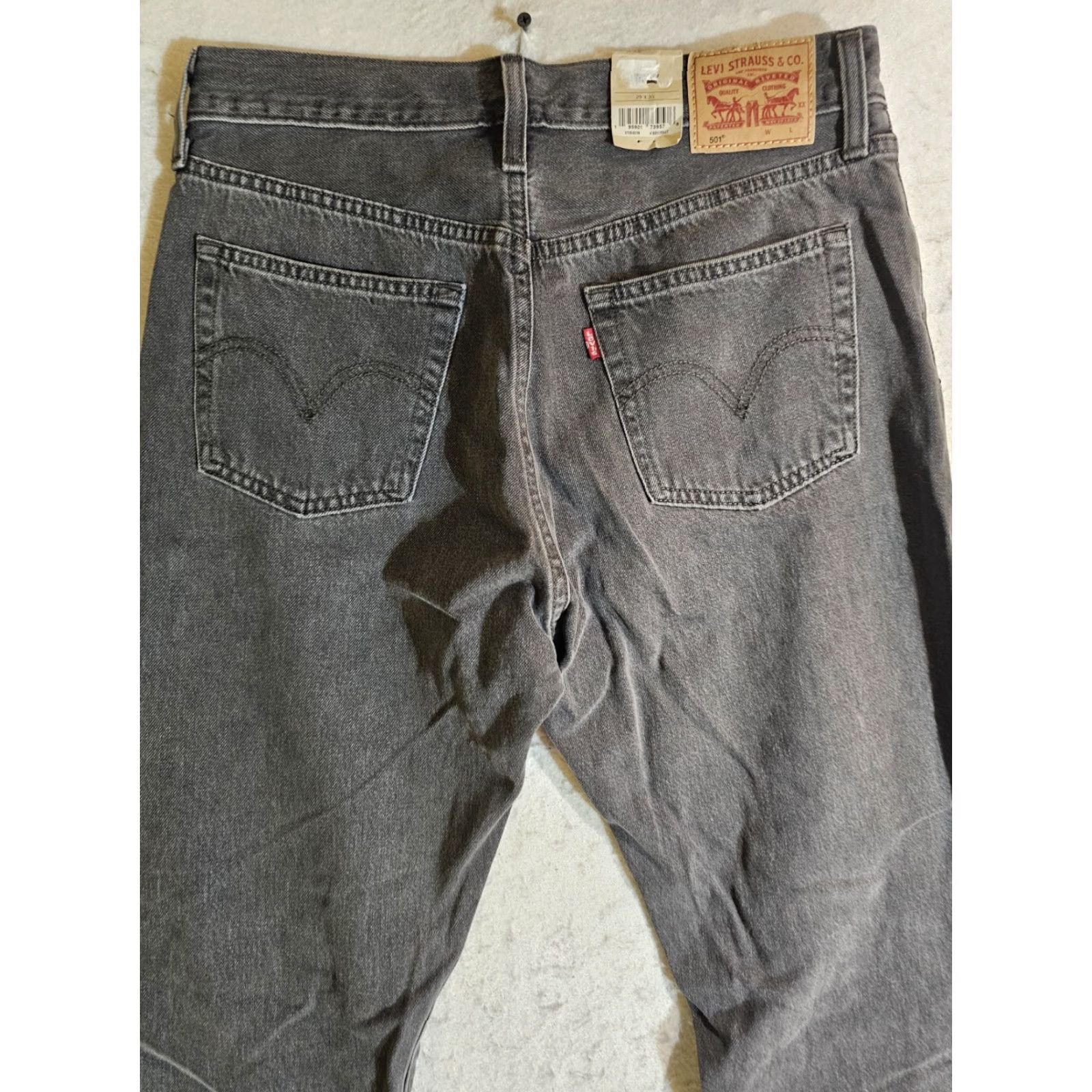 Levi's NWTs Levi's 501 Original Button Fly Jeans Black High Rise Fitted Through Hip & Thigh Womens 29x30 Slim Denim Cotton Dark Size 29" - 6 Thumbnail