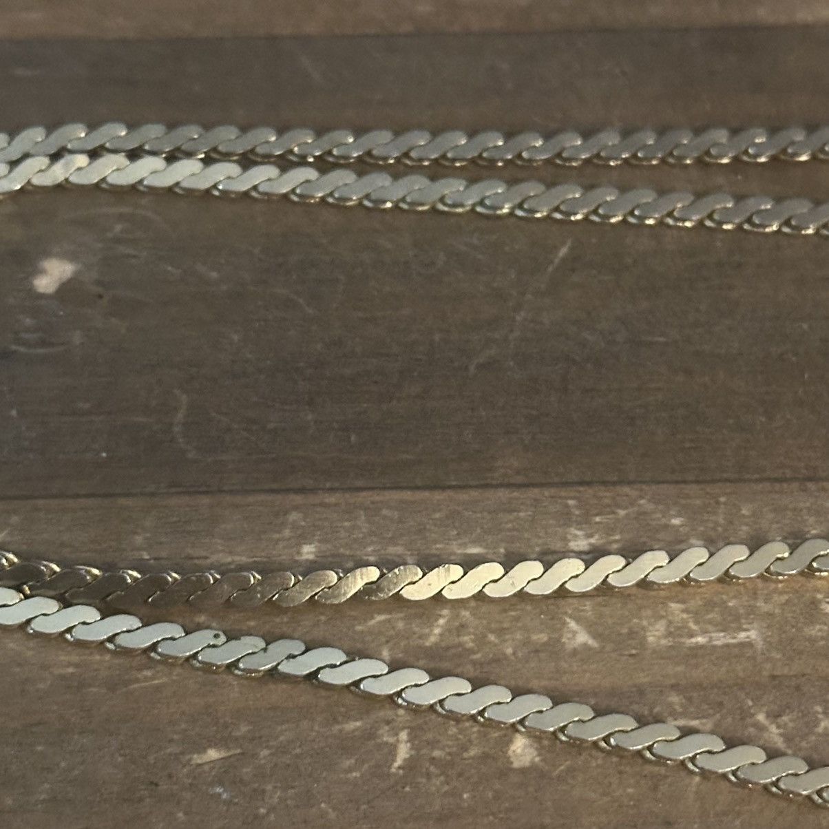 Other Long gold tone serpentine chains necklace Size ONE SIZE - 3 Thumbnail