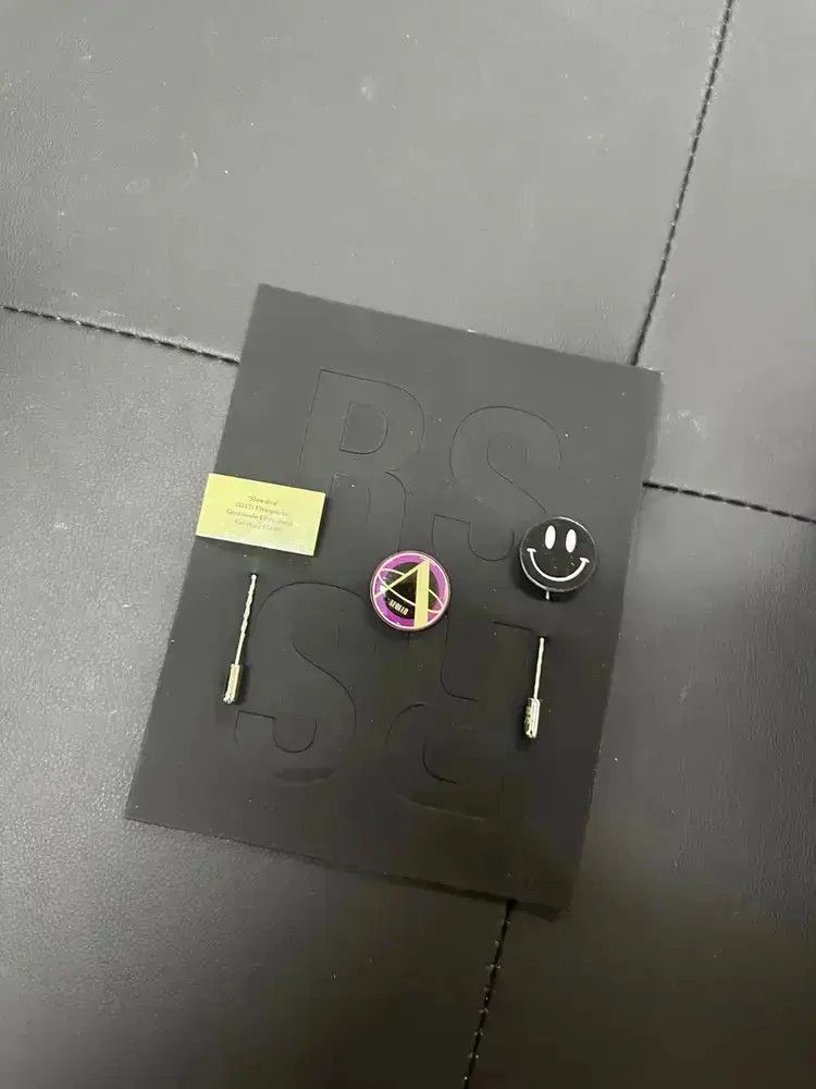 Raf Simons Raf Simons 20SS Pin Set Size ONE SIZE - 2 Thumbnail