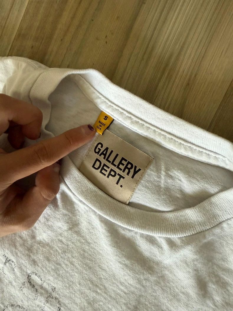 Gallery Dept. gallery dept. Make old gilded short sleeves Size US S / EU 44-46 / 1 - 3 Thumbnail