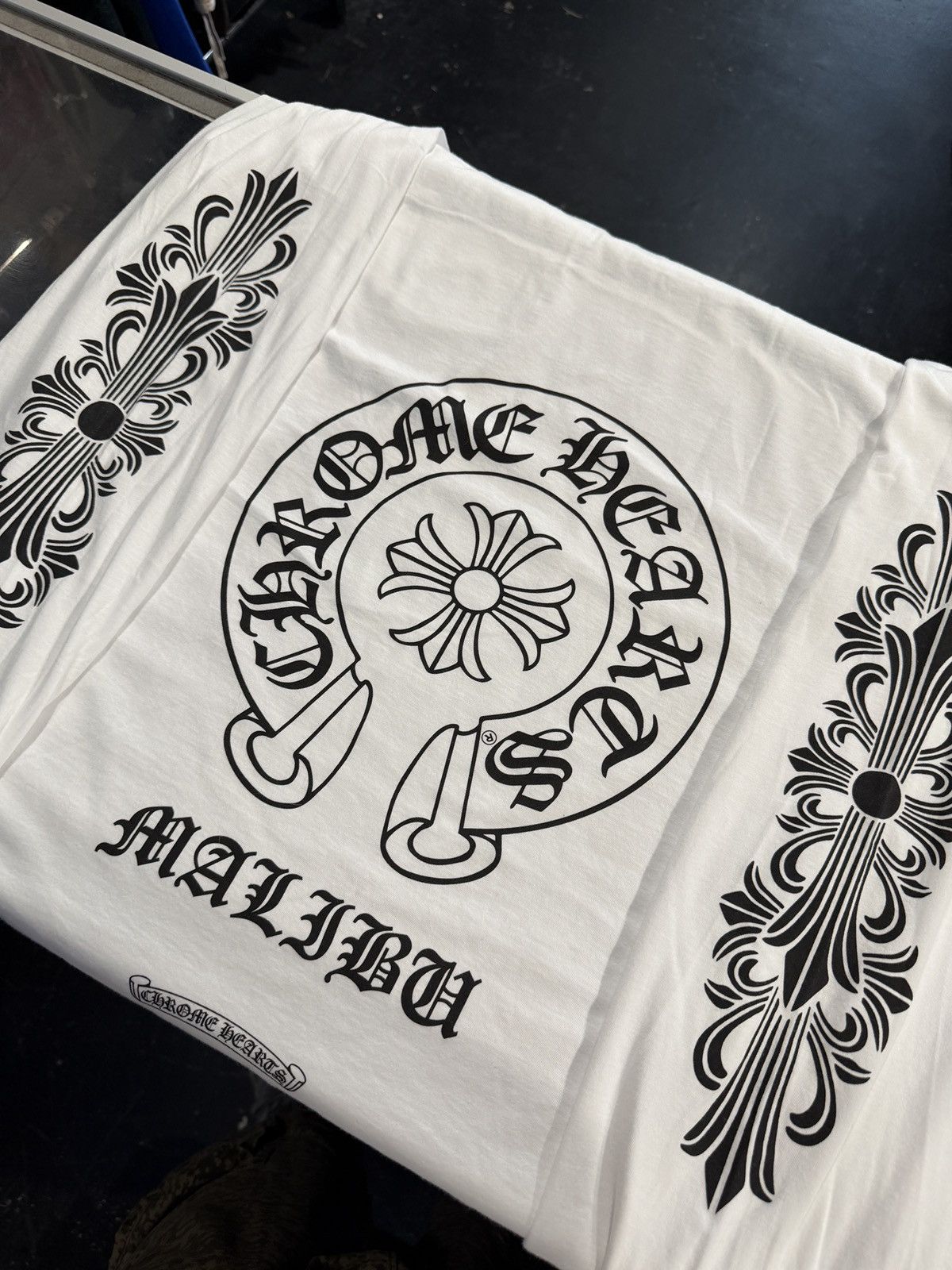 Chrome Hearts Chrome Hearts Malibu Exclusive L/S White Size US XXL / EU 58 / 5 - 1 Thumbnail