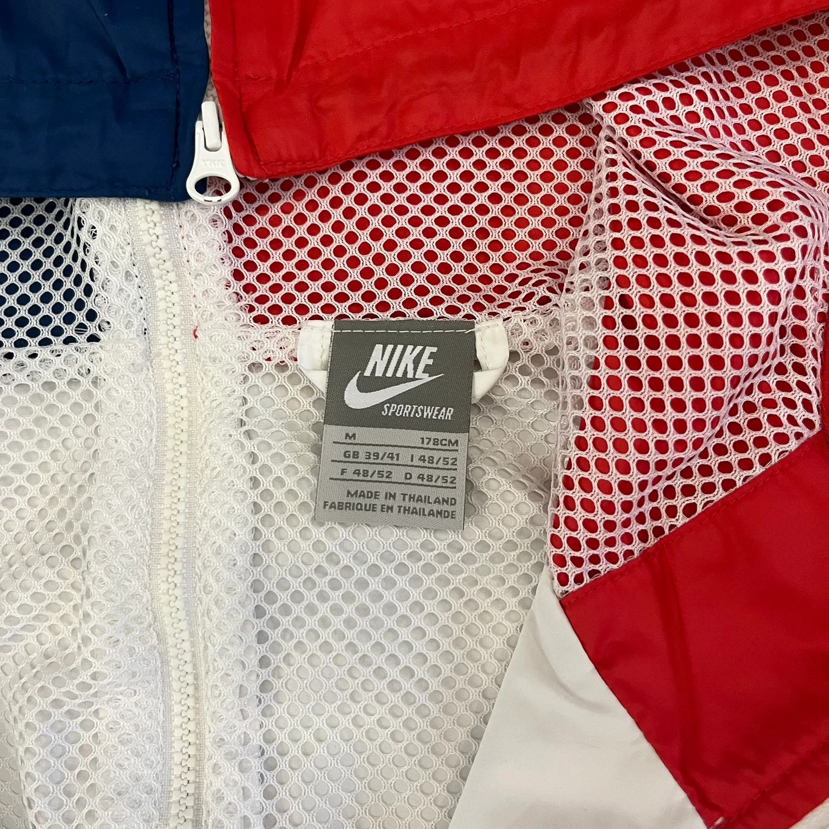 Nike Nike France Olympics 2008 Split Windbreaker (Medium) Size US M / EU 48-50 / 2 - 6 Thumbnail