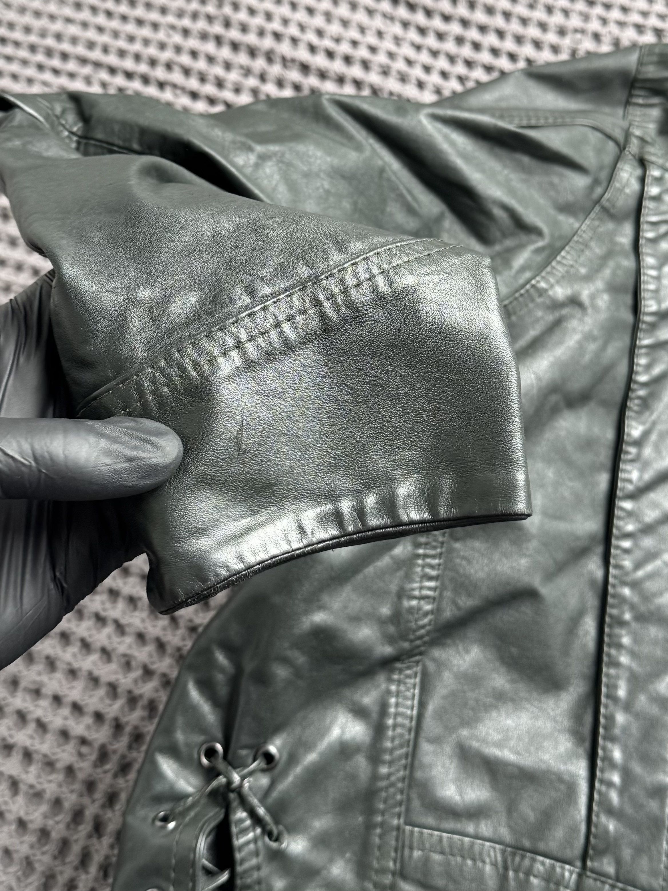 Vintage Vintage Leather Biker Jacket Cropped Belted Double Breasted Size L / US 10 / IT 46 - 18 Thumbnail