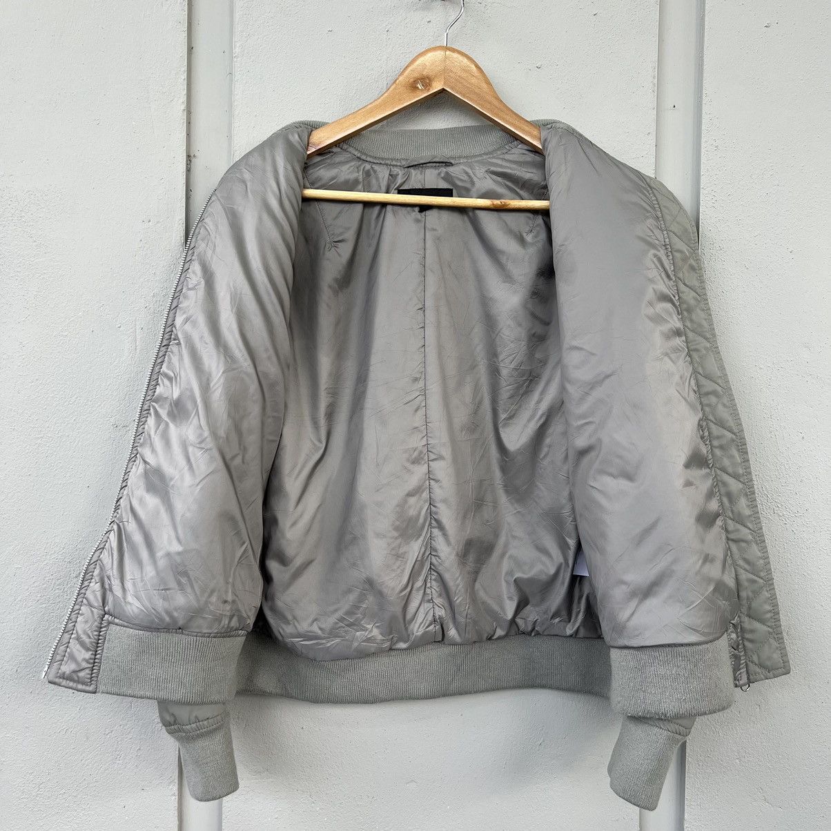 Japanese Brand × Uniqlo Uniqlo Women Bomber jacket Grey Size XL / US 12-14 / IT 48-50 - 3 Thumbnail