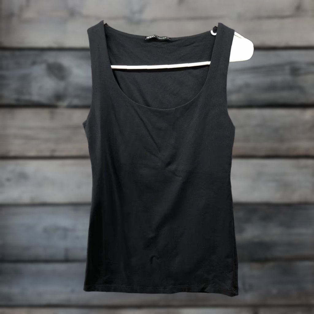 Zara Zara Shapewear Tank Top Womens S Black Scoop Neck Shaping Tank Shirt Basic Shapewear Casual Womens size S Black Size S / US 4 / IT 40 - 1 Thumbnail