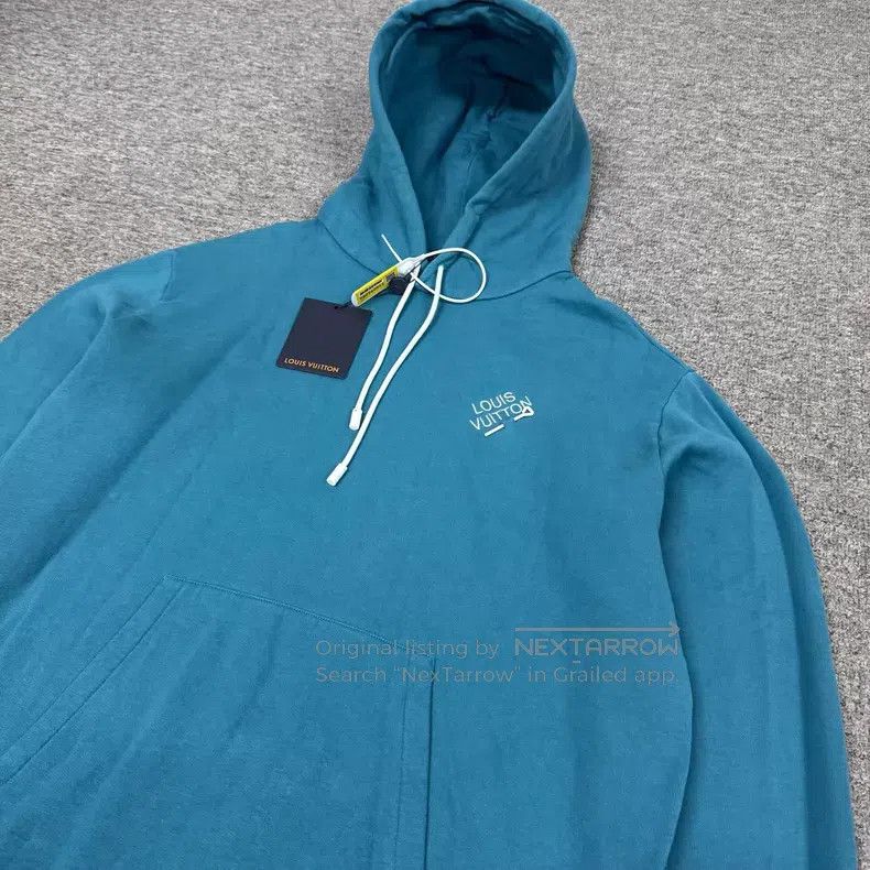 Louis Vuitton Louis Vuitton Pin lake blue small logo hooded sweatshirt Size US XXL / EU 58 / 5 - 3 Thumbnail