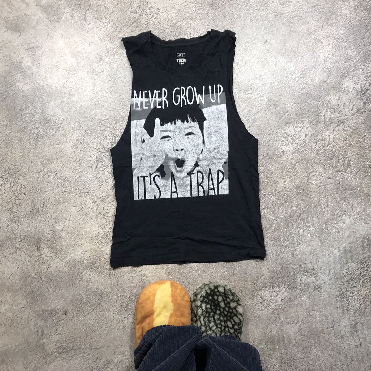 Vintage Vintage Y2K Never Grow Up Graphic Tee Skate Streetwear S Size S / US 4 / IT 40 - 2 Thumbnail