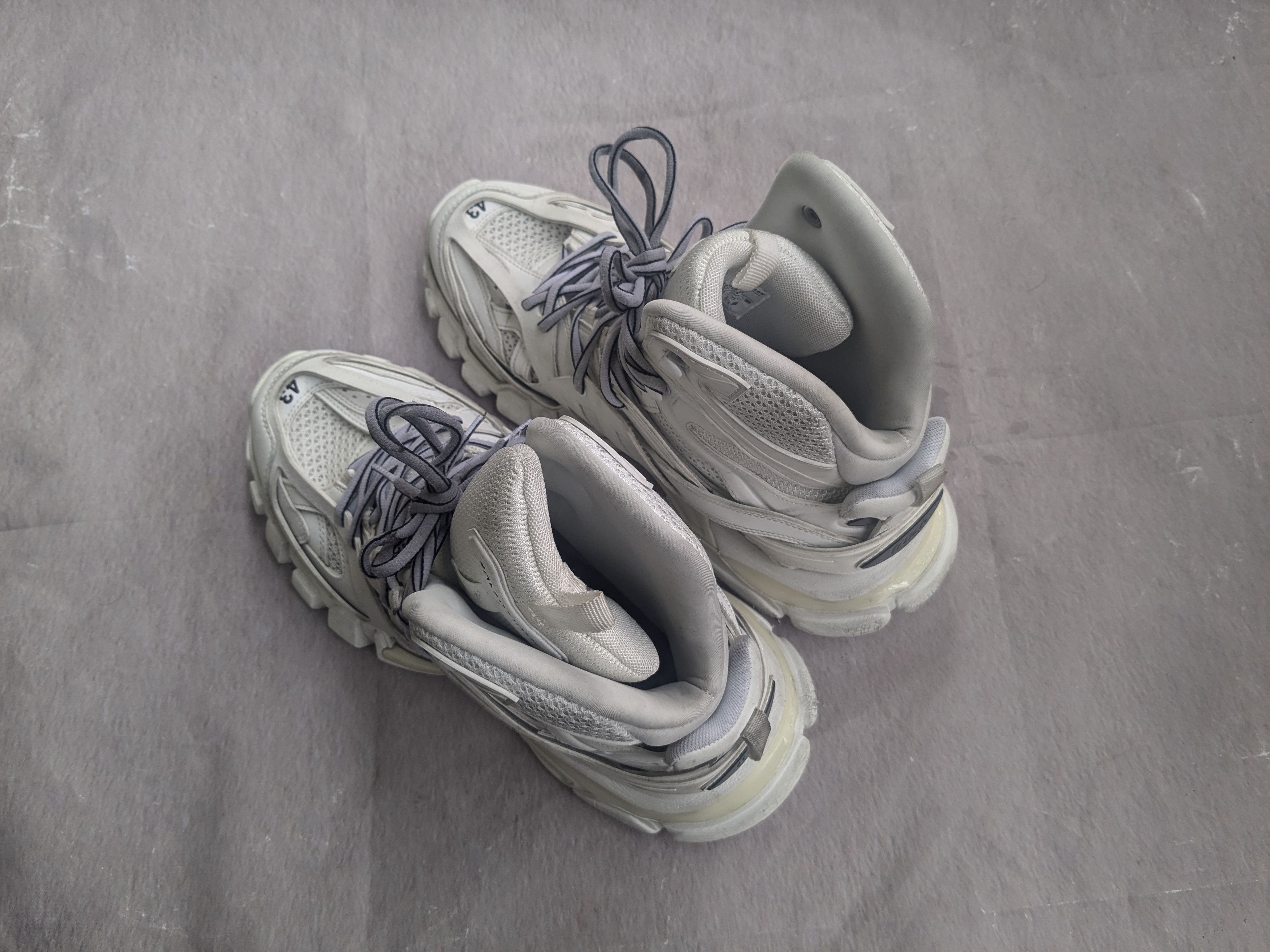 Balenciaga Balenciaga Track Sneakers White Size 10 43 High Tops Size US 10 / EU 43 - 13 Thumbnail