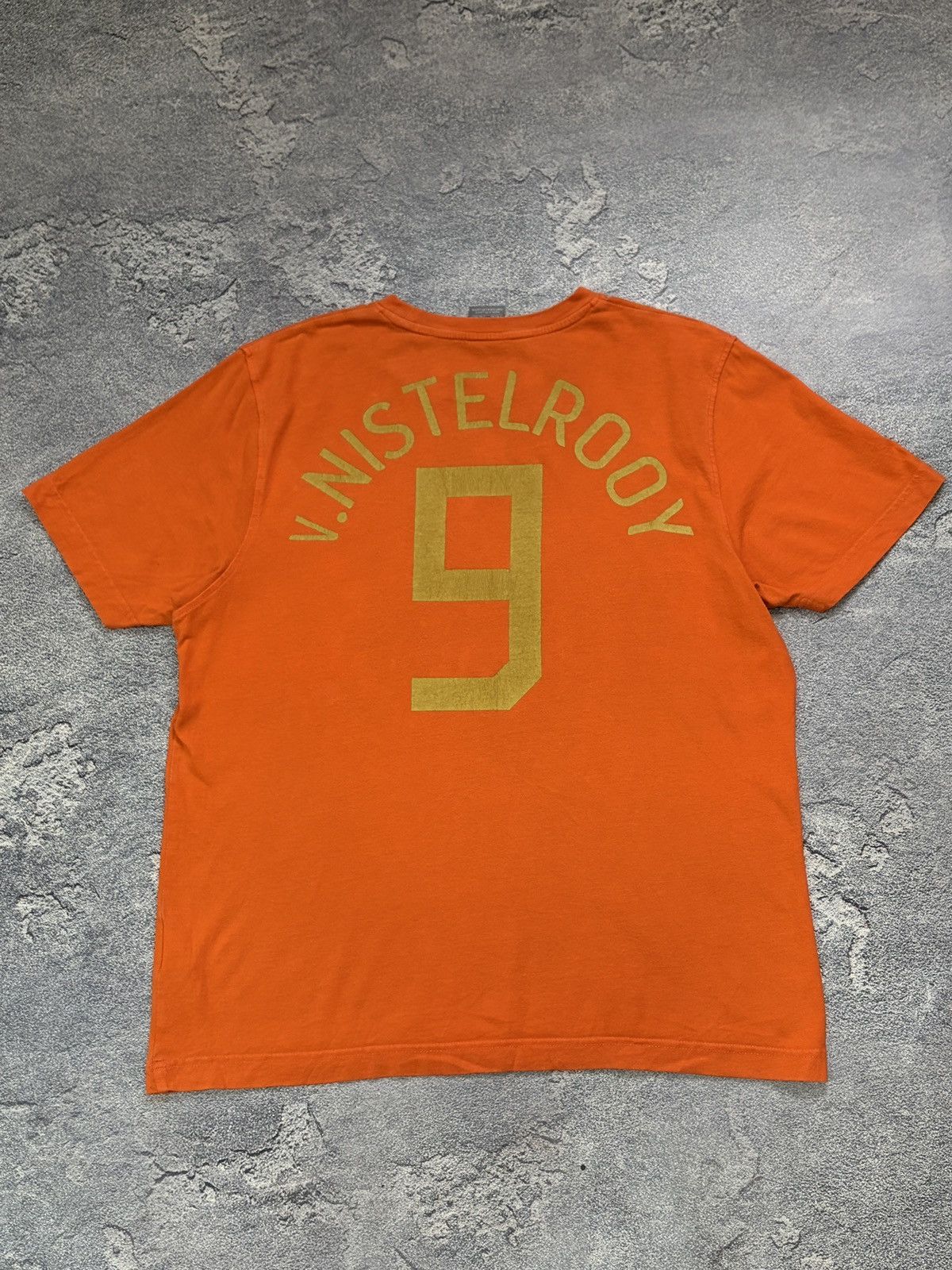 Nike Vintage Nike 2006 Netherlands V. Nistelrooy Orange T-Shirt L Size US L / EU 52-54 / 3 - 2 Thumbnail
