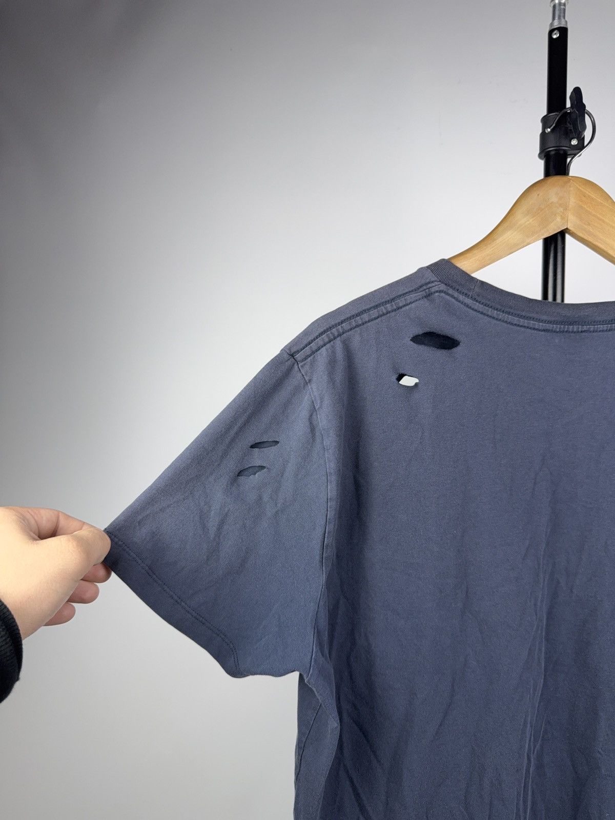 Diesel 00s Luxury Diesel Distressed Destroyed Logo T-Shirt Faded Size US XL / EU 56 / 4 - 15 Thumbnail