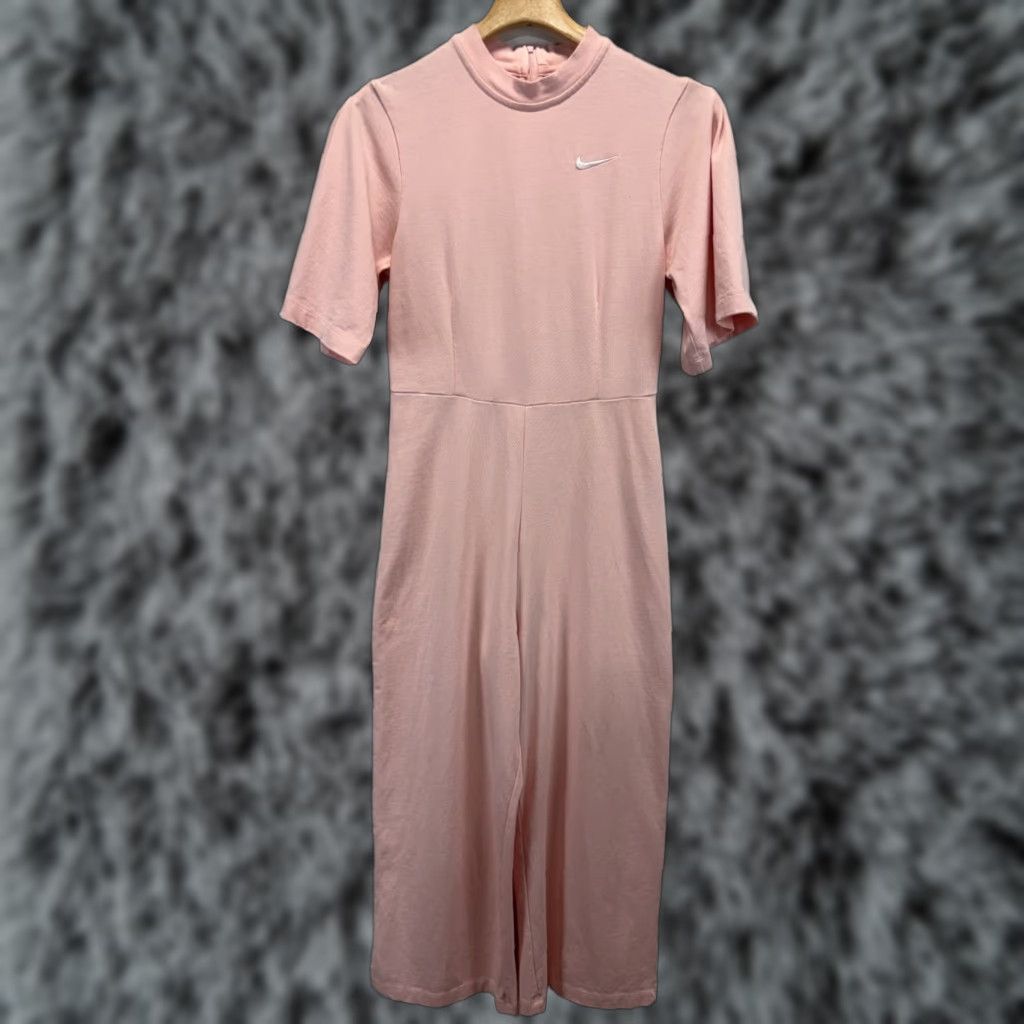 Nike VINTAGE Nike NSW One Piece Jumpsuit Women’s Small Pink Crop Back Zip Swoosh Embroidered Size 28" / US 6 / IT 42 - 1 Thumbnail