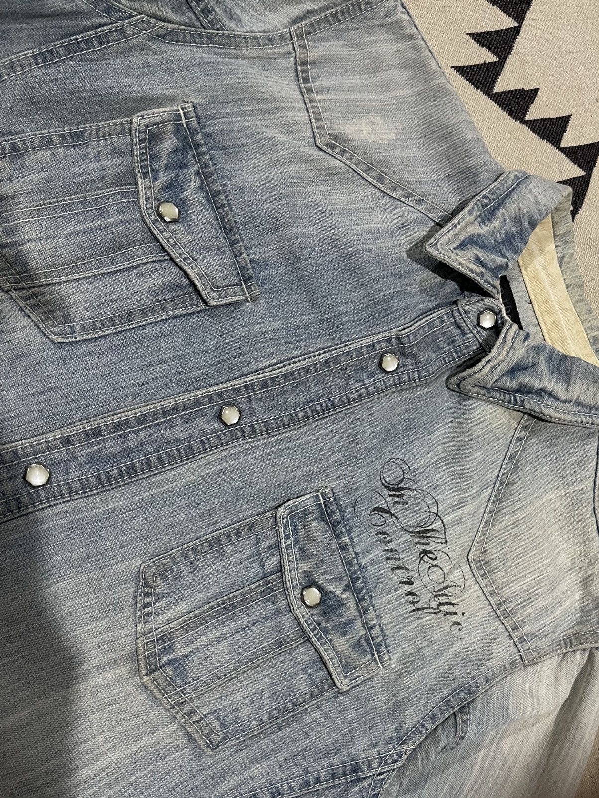In The Attic 2000s IN THE ATTIC “ROCKERS HEAVEN” DENIM BUTTON UP Size US M / EU 48-50 / 2 - 6 Thumbnail
