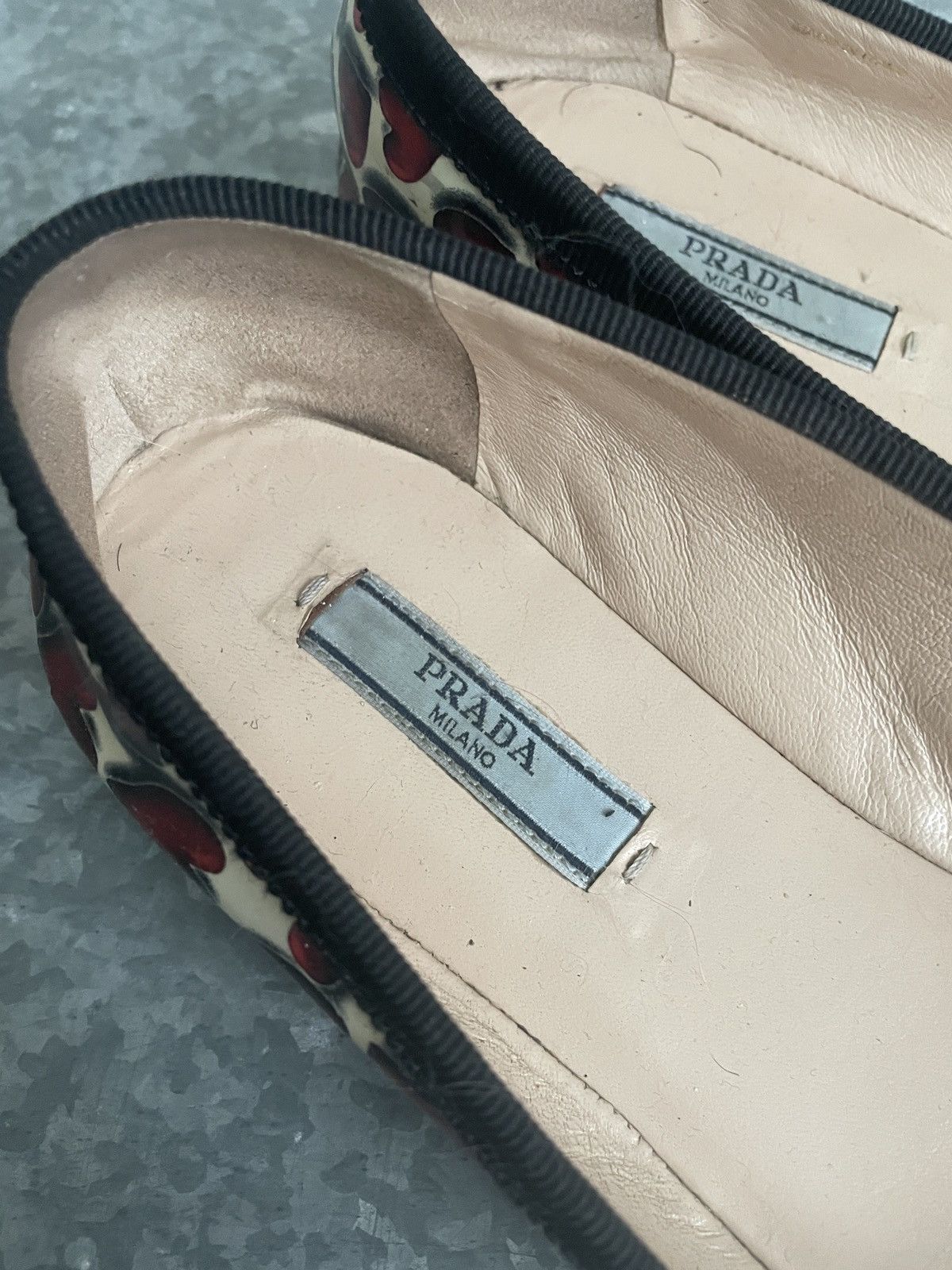 Prada PRADA S/S 2000 HEART BALLET FLATS Size US 6 / IT 36 - 6 Thumbnail