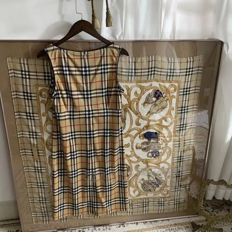 Burberry Burberry Khaki Check Pattern Women's Dress. Size M / US 6-8 / IT 42-44 - 4 Thumbnail