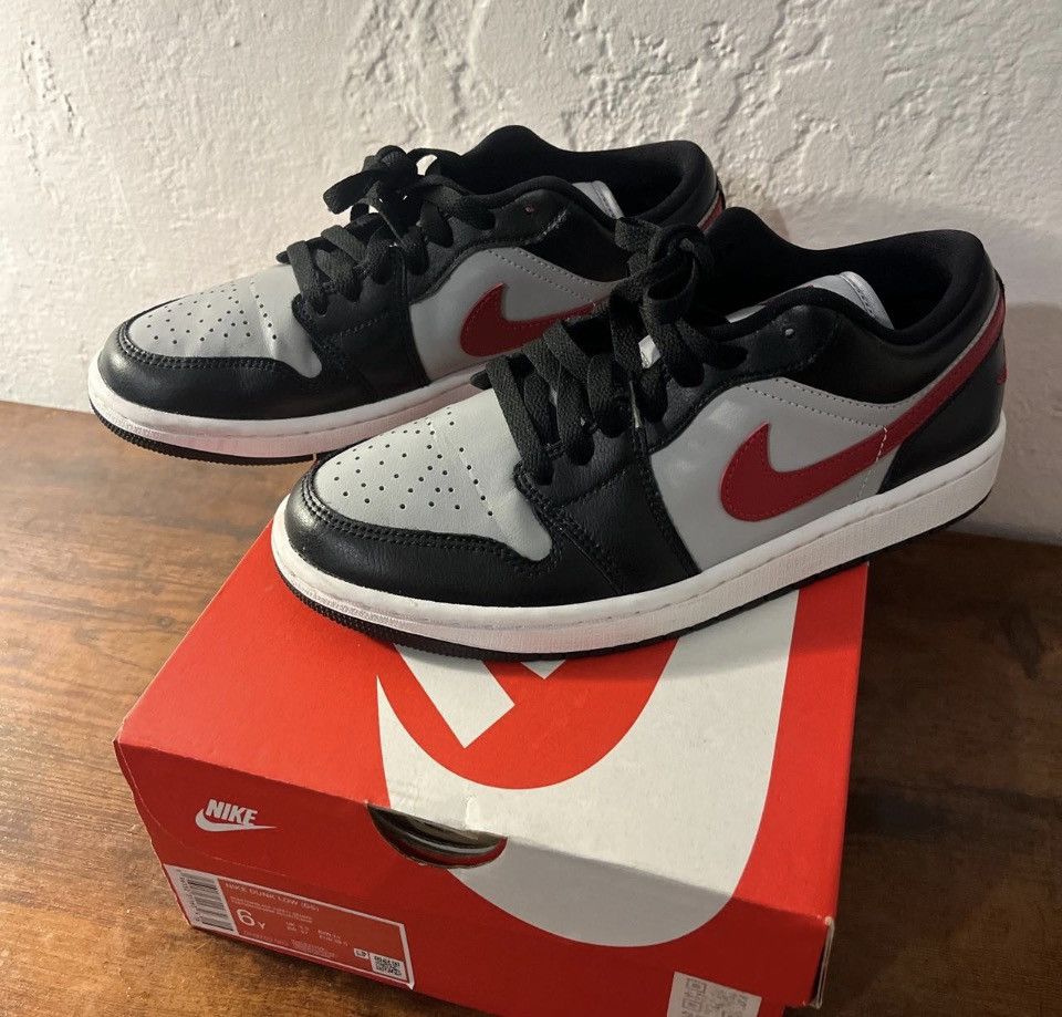 Jordan Brand Jordan 1s Size US 8 / IT 38 - 4 Thumbnail
