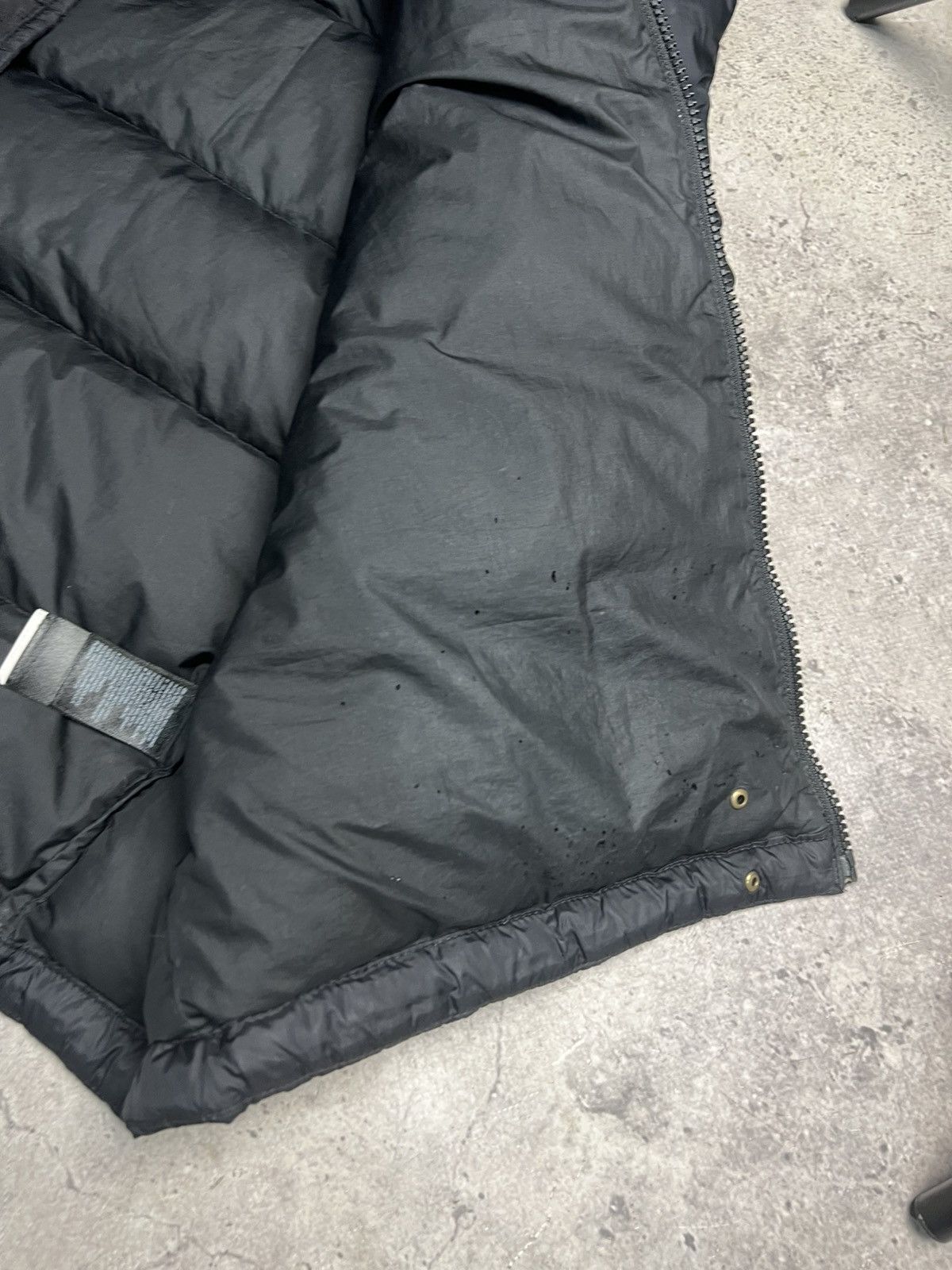 The North Face THE NORTH FACE Vest Down Nuptse Puffer 700 Black Men’s Size US XL / EU 56 / 4 - 8 Thumbnail