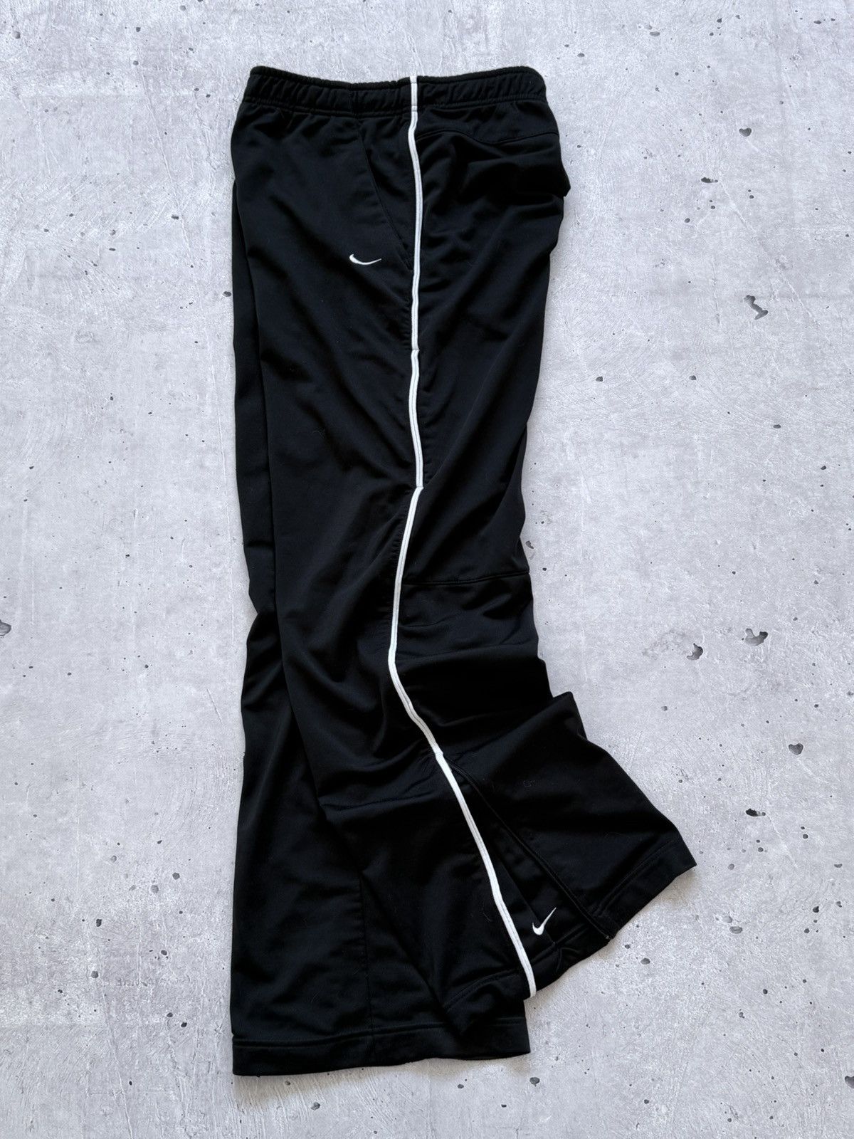 Nike Vintage 00s Nike Baggy Sweatpants Y2K Size US 34 / EU 50 - 2 Thumbnail