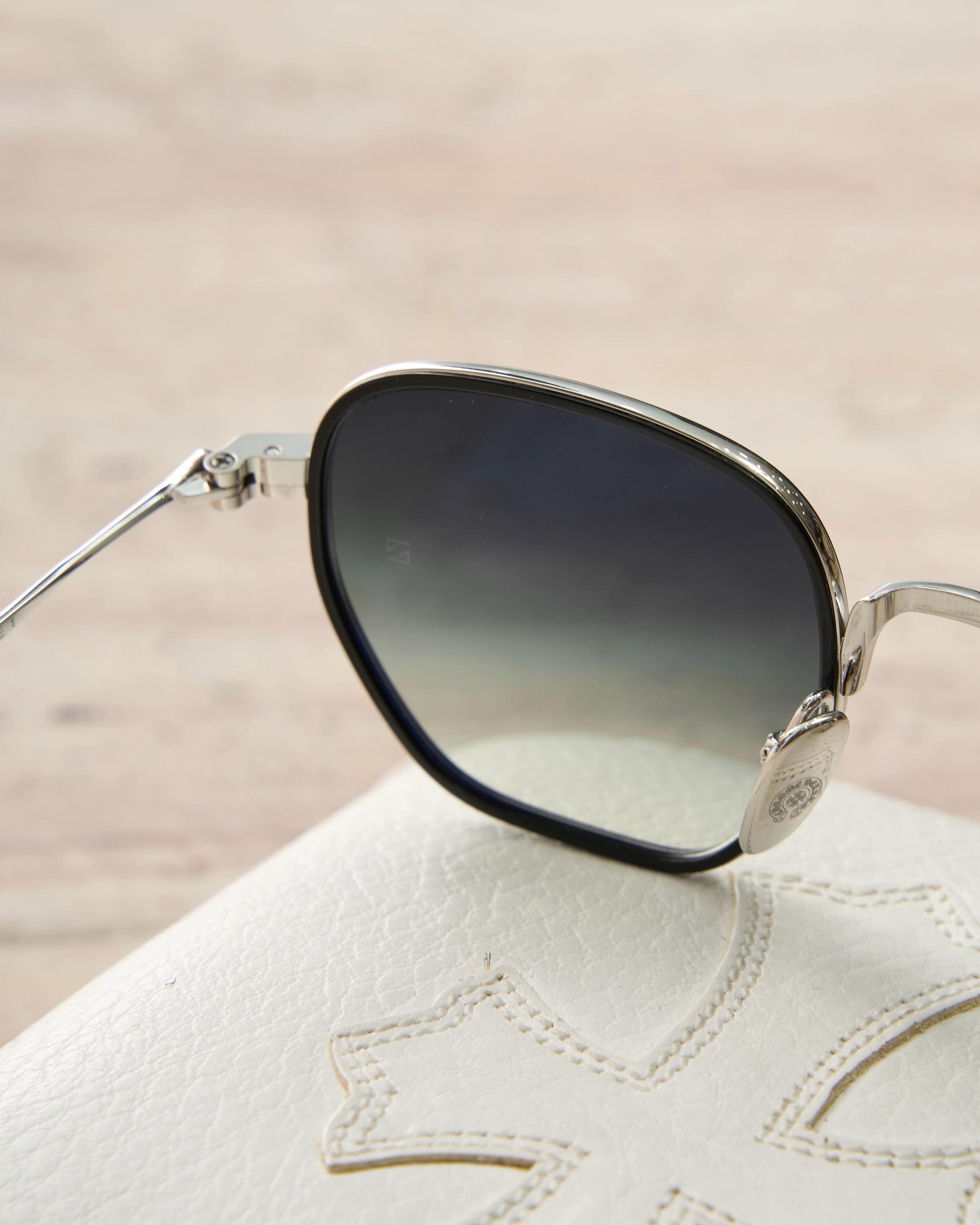 『CHROME BONE PRONE I』 CHROME HEARTS BONE PRONE I Black/Shiny Silver