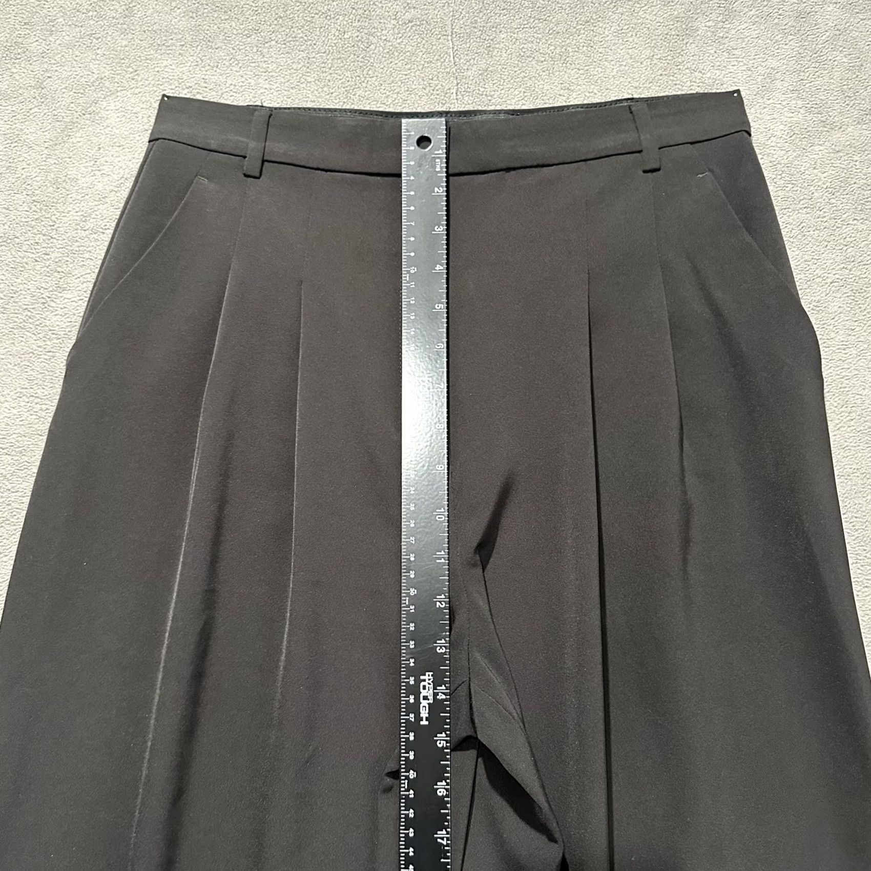 H&M H&M Black Wide-Leg Pants Womens 8 Dress Pants Polyester Front Pleated Zipper Pockets Slim Fit Adult womens Size 28" / US 6 / IT 42 - 6 Thumbnail