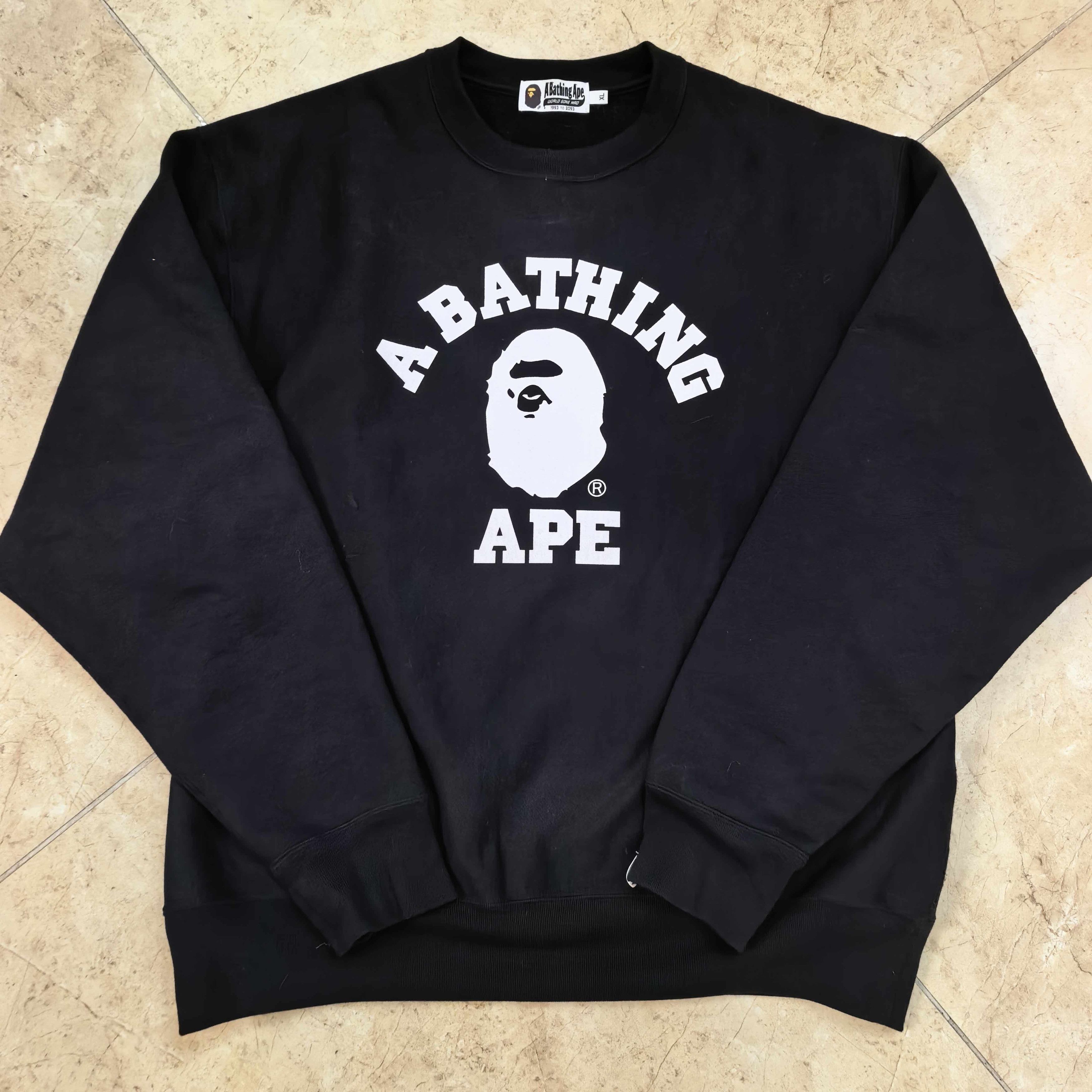 Bape A BATHING APE Logo Sweatshirt Size XL Size US XL / EU 56 / 4 - 1 Thumbnail