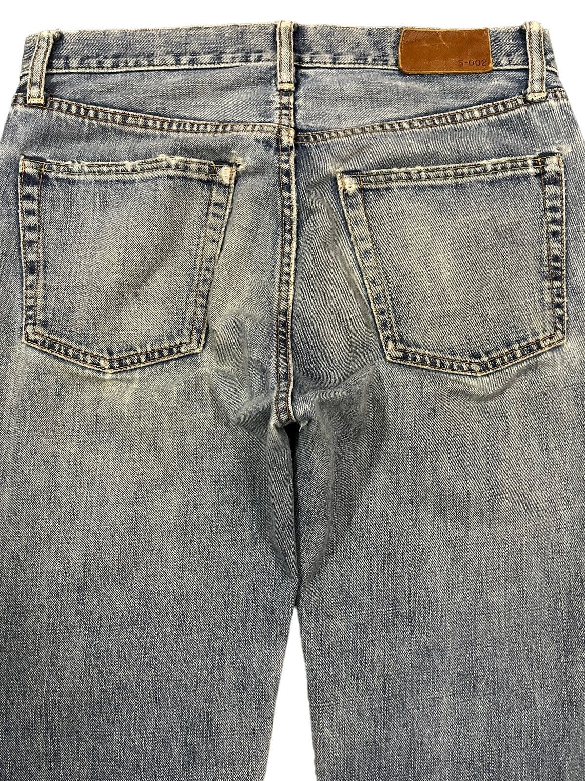 Uniqlo Vintage Japanese Uniqlo Blue Wash Distressed Loose Jeans Size US 32 / EU 48 - 4 Thumbnail