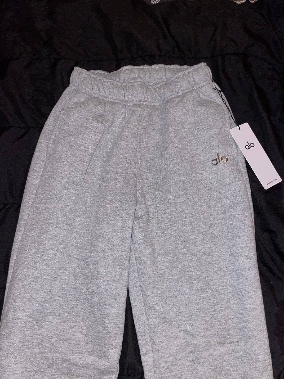 Alo Yoga Accolade Straight Leg Sweatpant Size 25" / US 0 / IT 36 - 1 Thumbnail