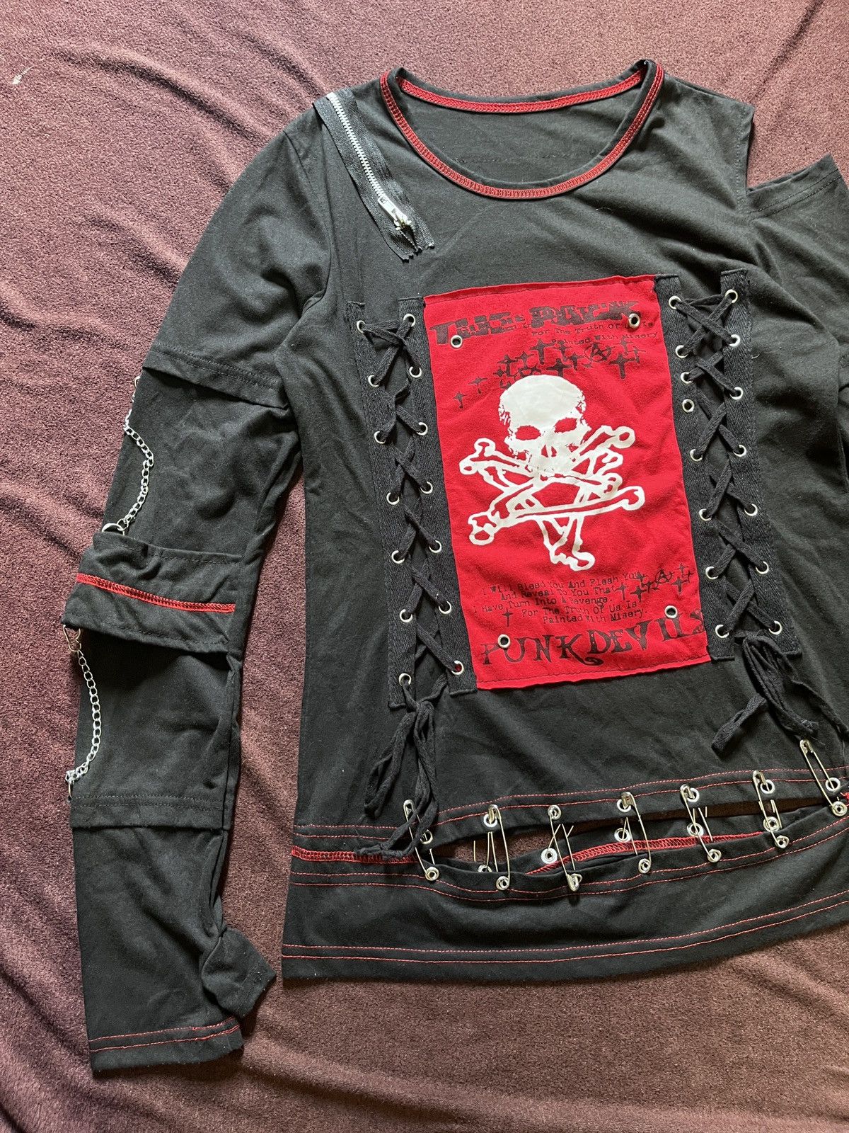 Japanese Brand Addicted Goth Skulls Size US M / EU 48-50 / 2 - 3 Thumbnail