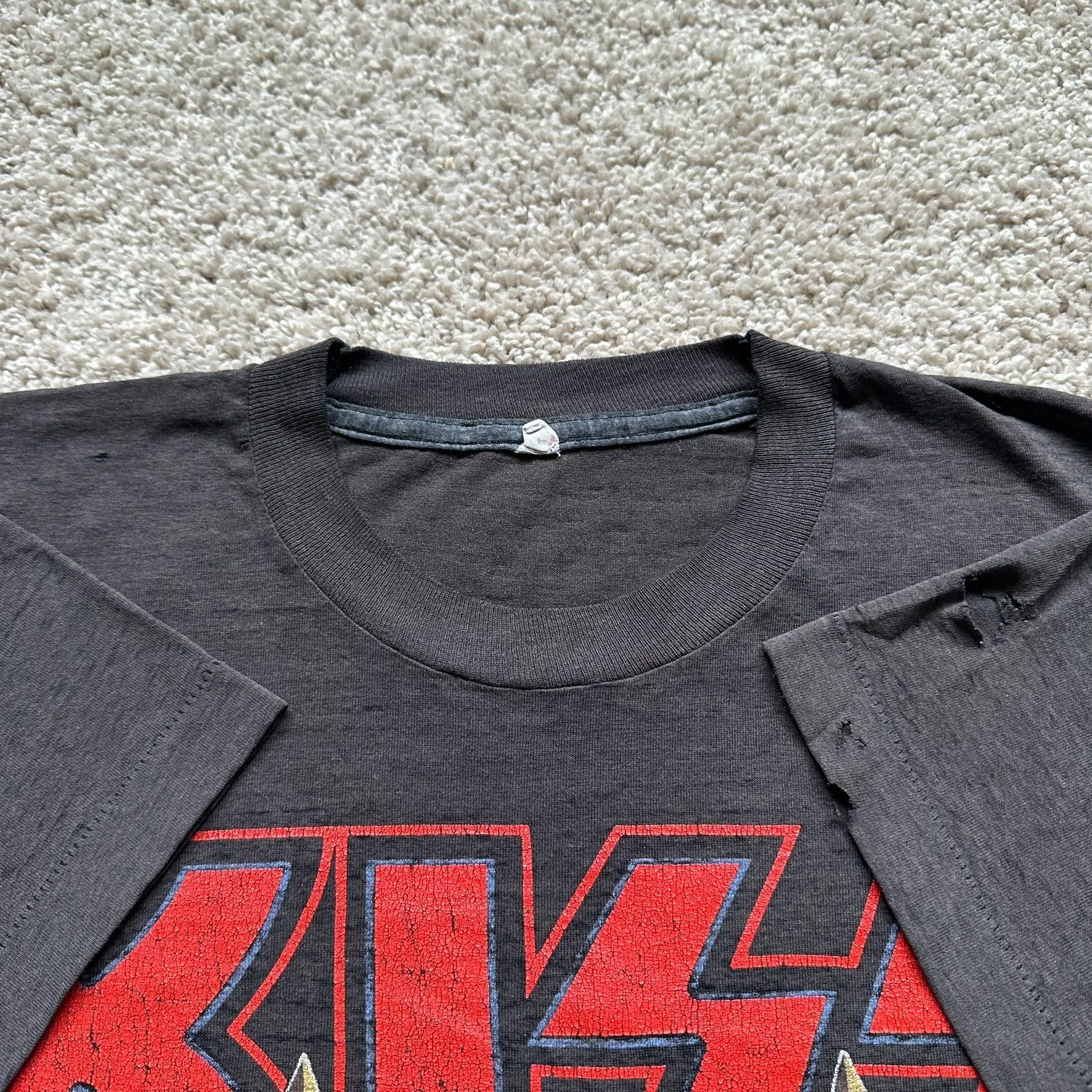 KISS Vintage 80s KISS Dirty Job T-Shirt Gene Simmons Single Stitc Size US L / EU 52-54 / 3 - 4 Thumbnail