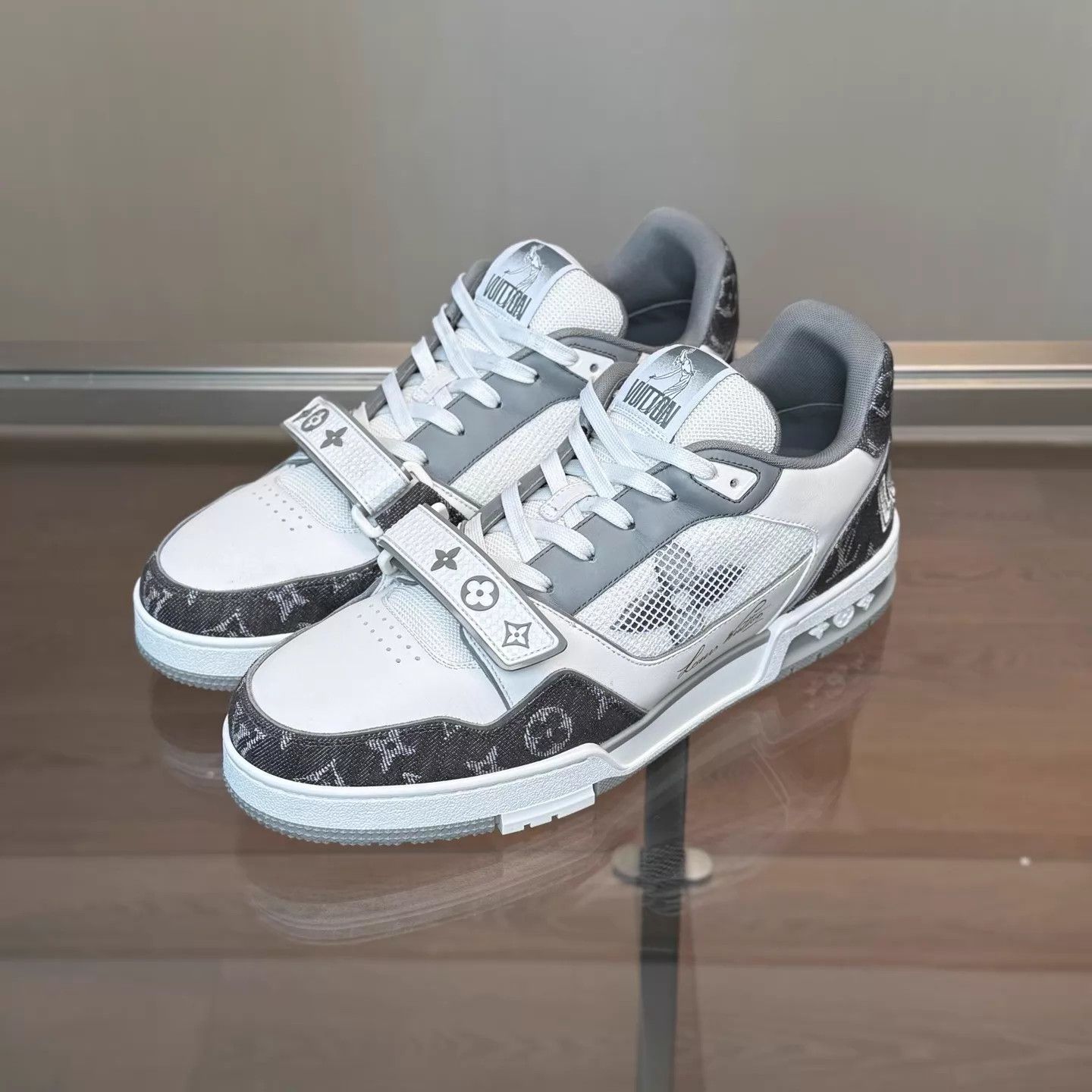 Louis Vuitton LV Trainer White/Gray Denim Velcro UK9 (43) 99 Size US 10 / EU 43 - 1 Thumbnail