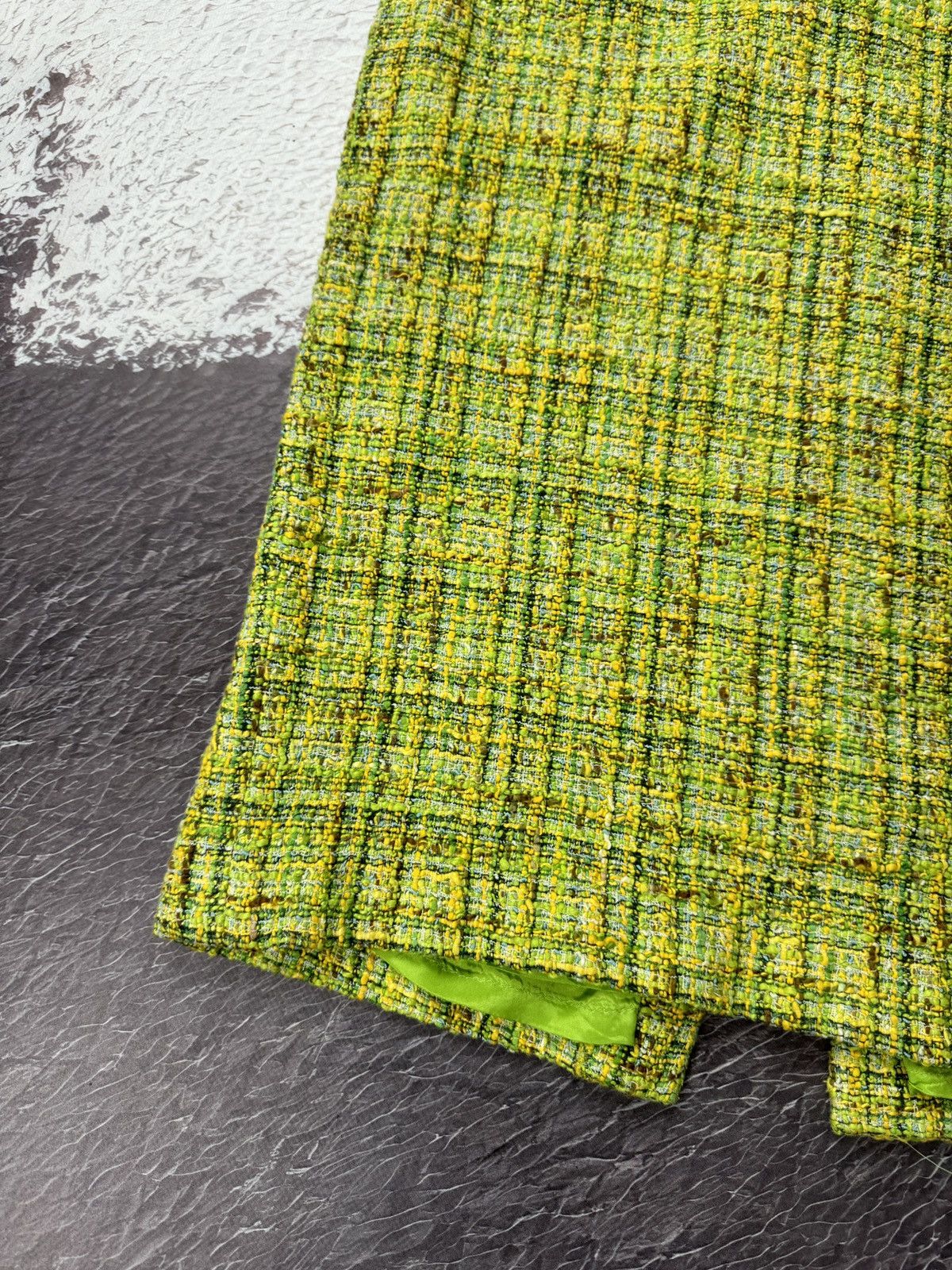 Escada ESCADA Haute Couture Green Fringe Tweed Pencil Skirt size 42 Size 32" / US 10 / IT 46 - 3 Thumbnail