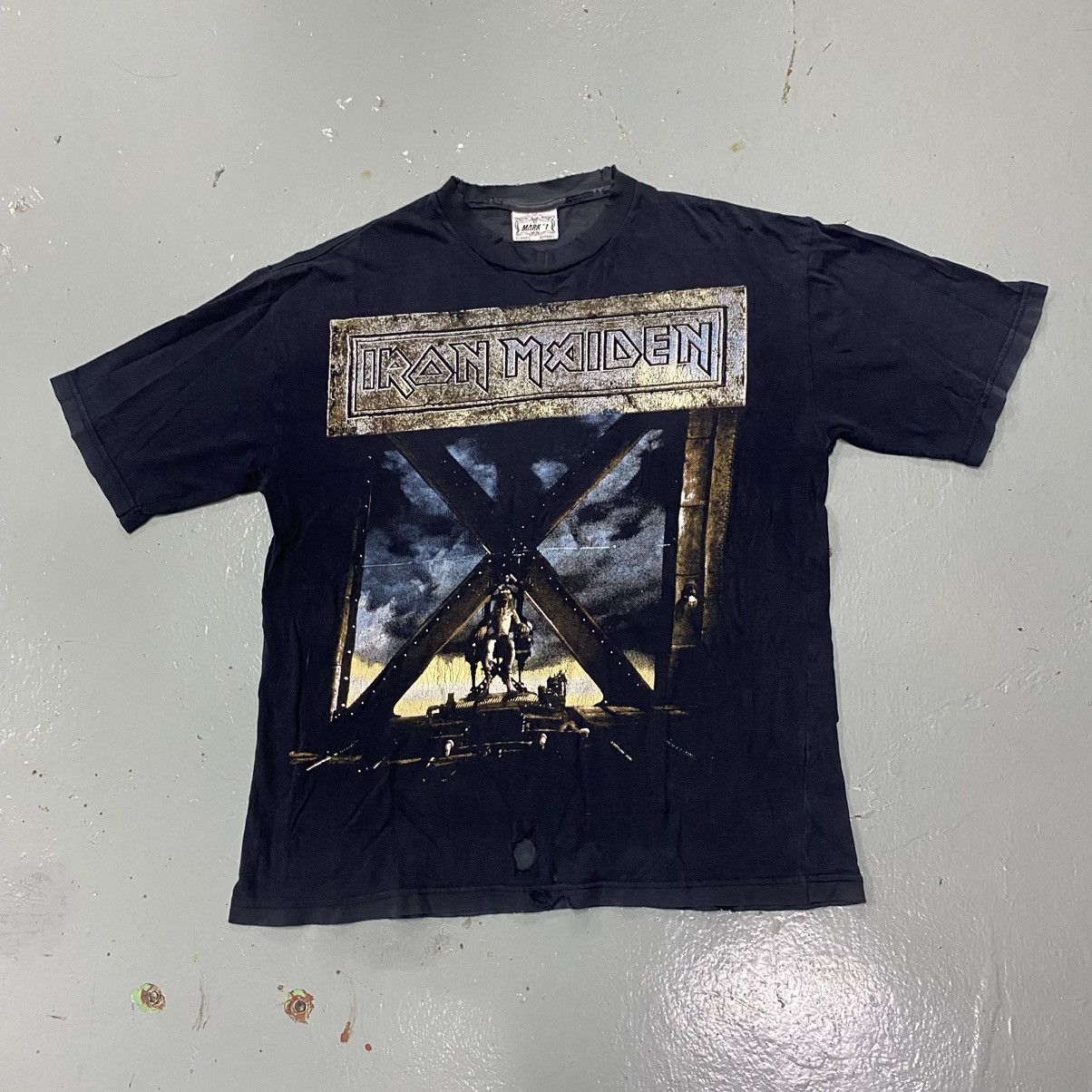 Band Tees × Vintage Vintage Thrashed Iron Maiden X Factor Tour Tee Distressed Size US L / EU 52-54 / 3 - 2 Thumbnail