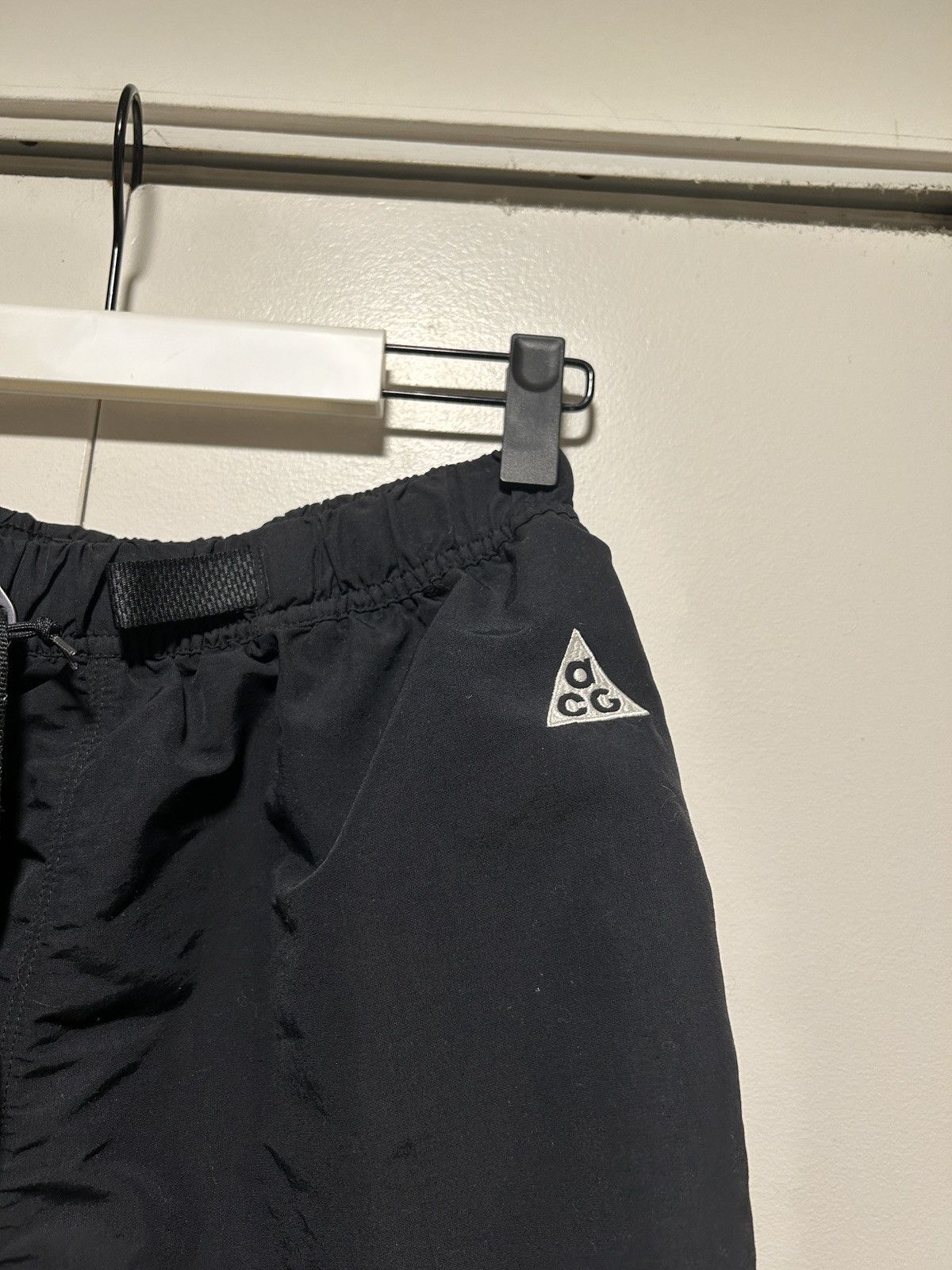 Nike ACG Nike acg trail shorts black Size US 32 / EU 48 - 2 Thumbnail