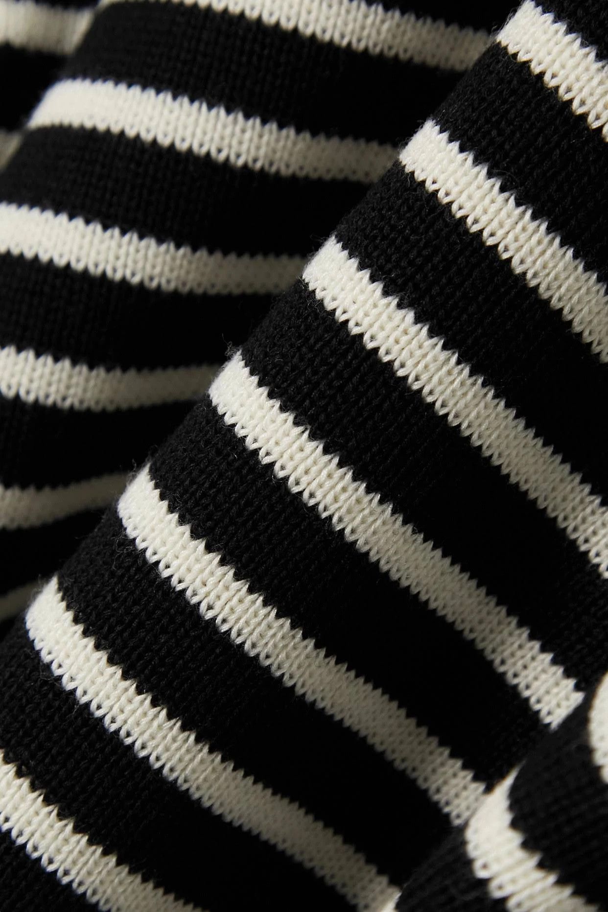 Saint Laurent Paris o1s1wg110924 High-Neck Sweater in Sailor Knit in Black/White Size M / US 6-8 / IT 42-44 - 4 Thumbnail