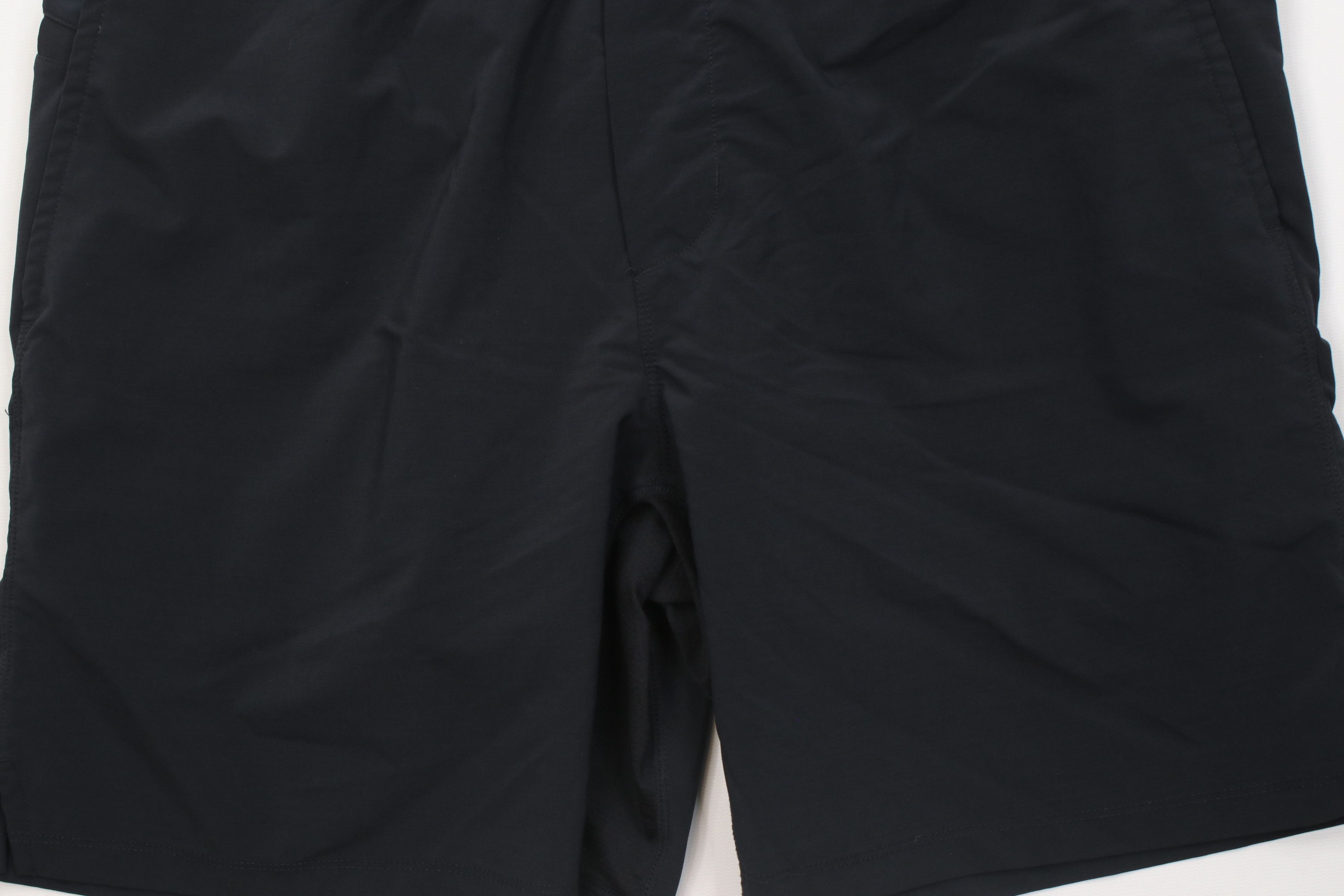 Fabletics Fabletics Compression Lined Above Knee Gym Shorts Black Size US 32 / EU 48 - 3 Thumbnail
