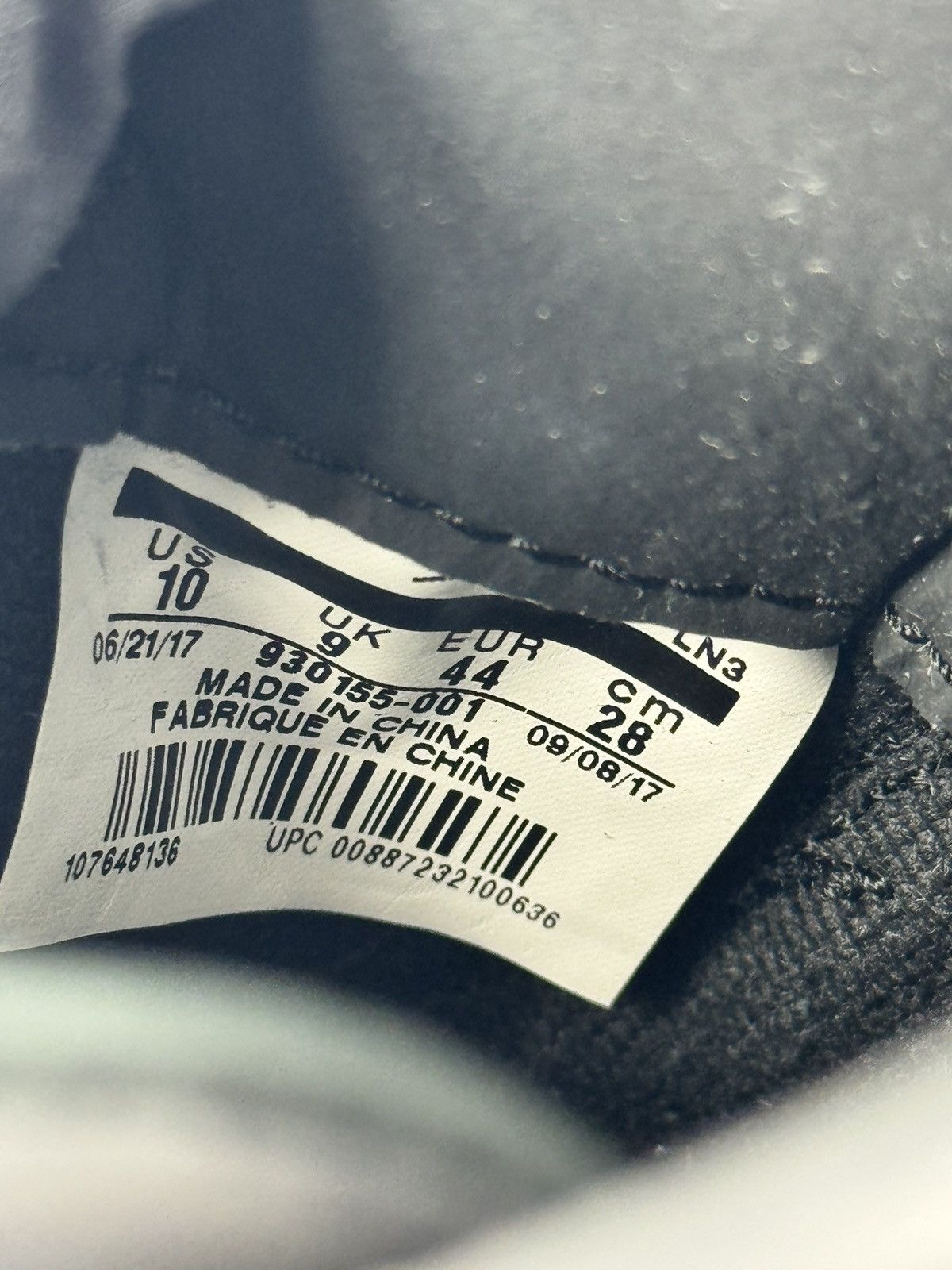 Jordan Brand × Kaws JORDAN 4 x KAWS SNEAKERS Size US 10 / EU 43 - 12 Thumbnail