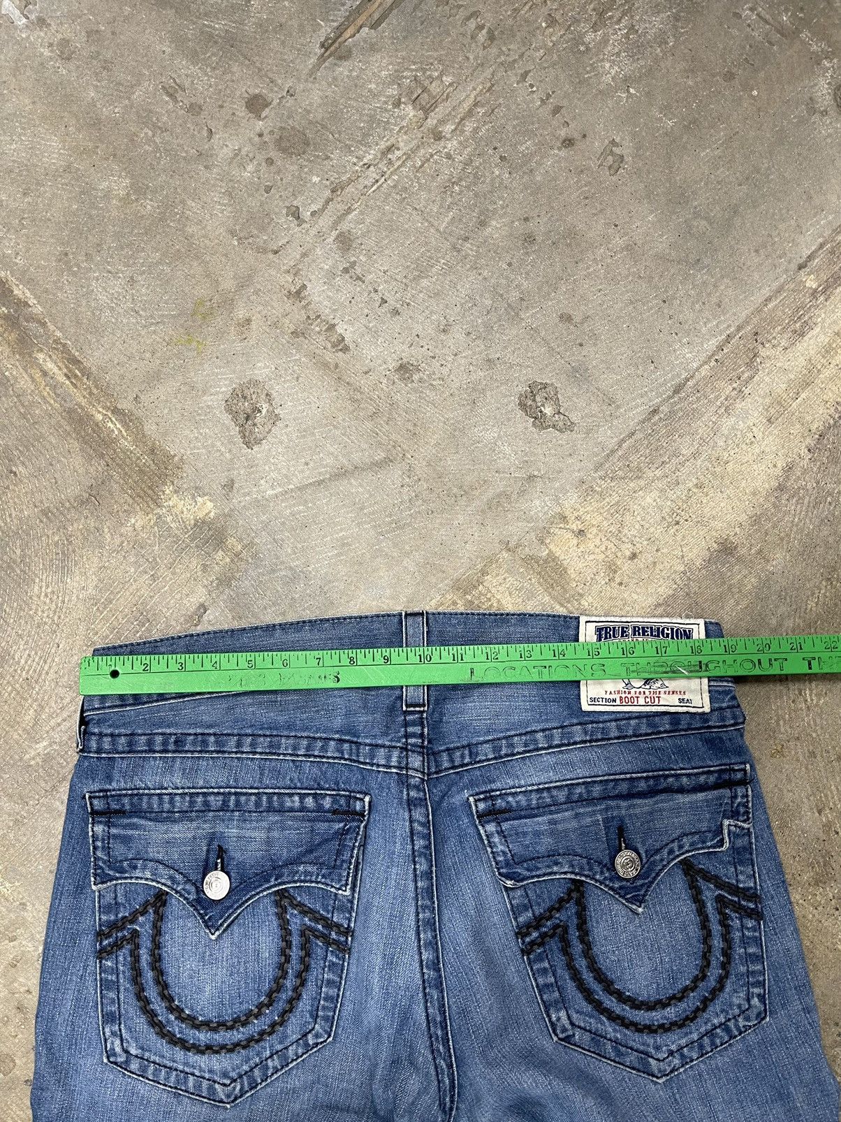 True Religion × Vintage Vintage Y2K True Religion Flared Light Wash Denim Size US 38 / EU 54 - 7 Thumbnail