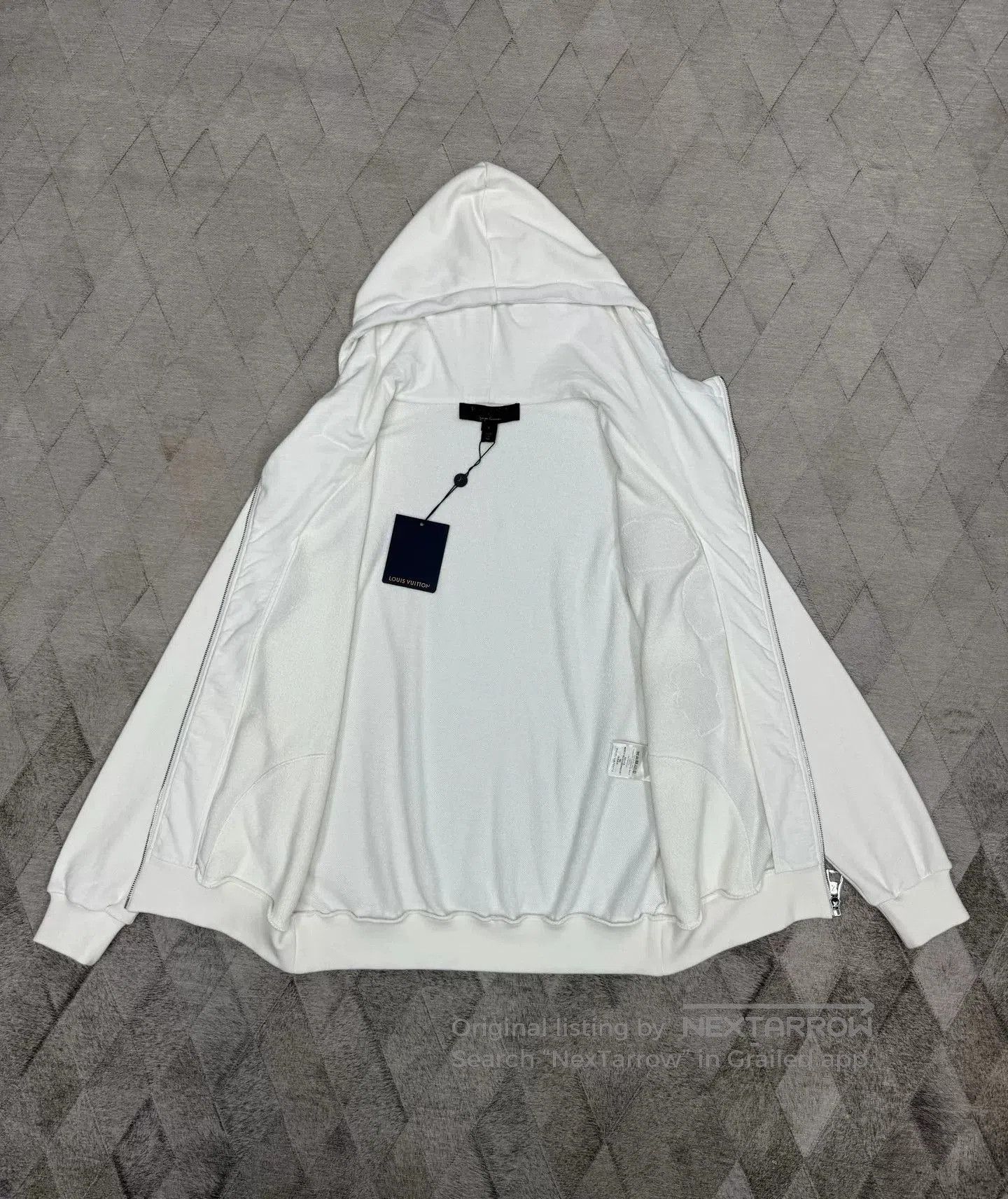 Louis Vuitton LV x YK Kusama Badge Embroidered Hoodie. Size US S / EU 44-46 / 1 - 6 Thumbnail