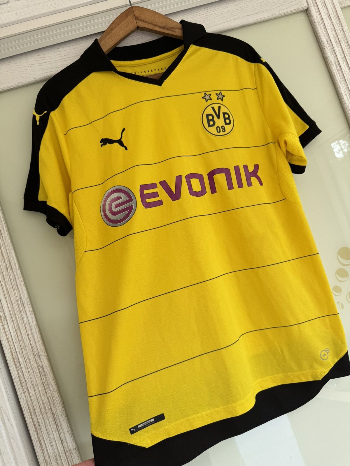Puma Borussia Dortmund 2015-2016 Home Soccer Jersey Football Kit Size US M / EU 48-50 / 2 - 4 Thumbnail