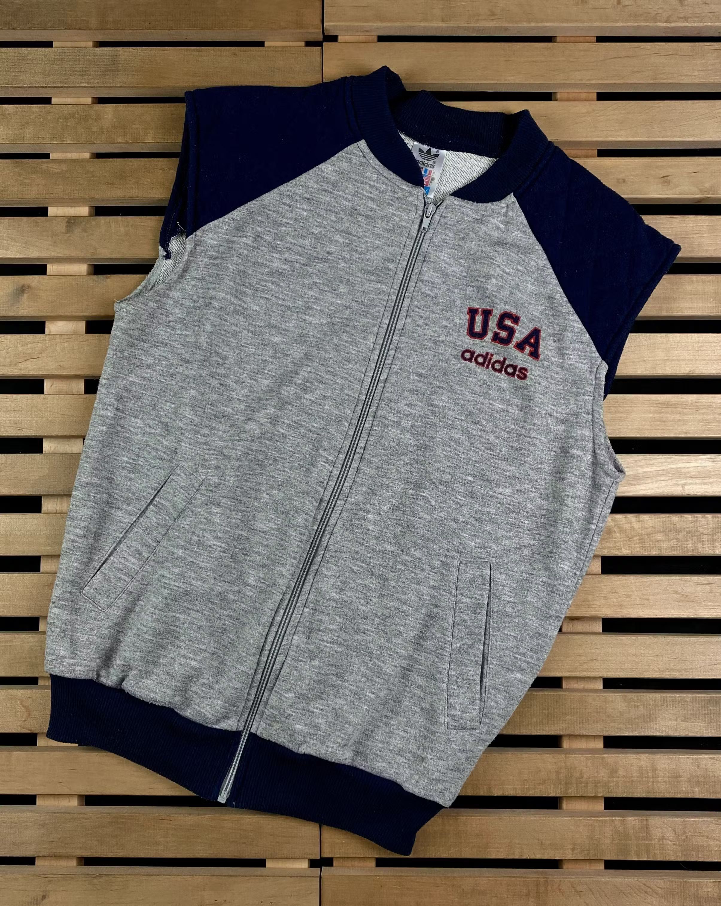 Adidas × Vintage Men’s Vest Jumper Full Zip Adidas Vintage Size M Size US M / EU 48-50 / 2 - 1 Thumbnail