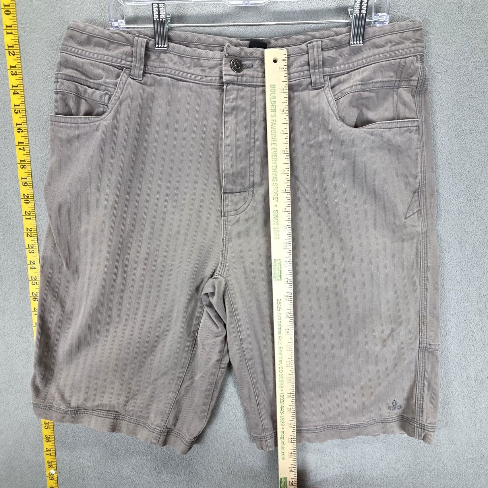 Prana PrAna Mens Cargo Shorts 36 Gray Breathe Canvas Striped Stretch 11 Outdoor Casual Belt Loop Shorts Mens Size US 36 / EU 52 - 3 Thumbnail