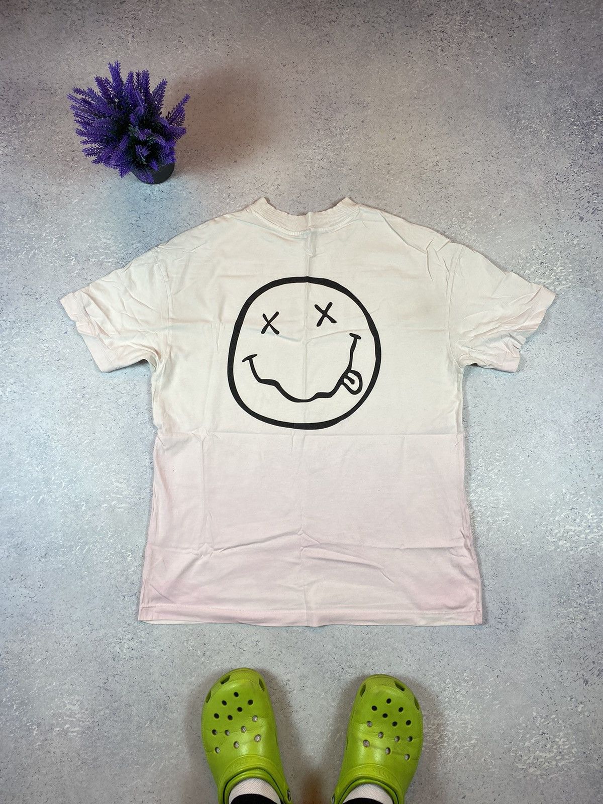 Band Tees Nirvana Men’s White T-shirt With Big Logo Size Medium Size US M / EU 48-50 / 2 - 3 Thumbnail