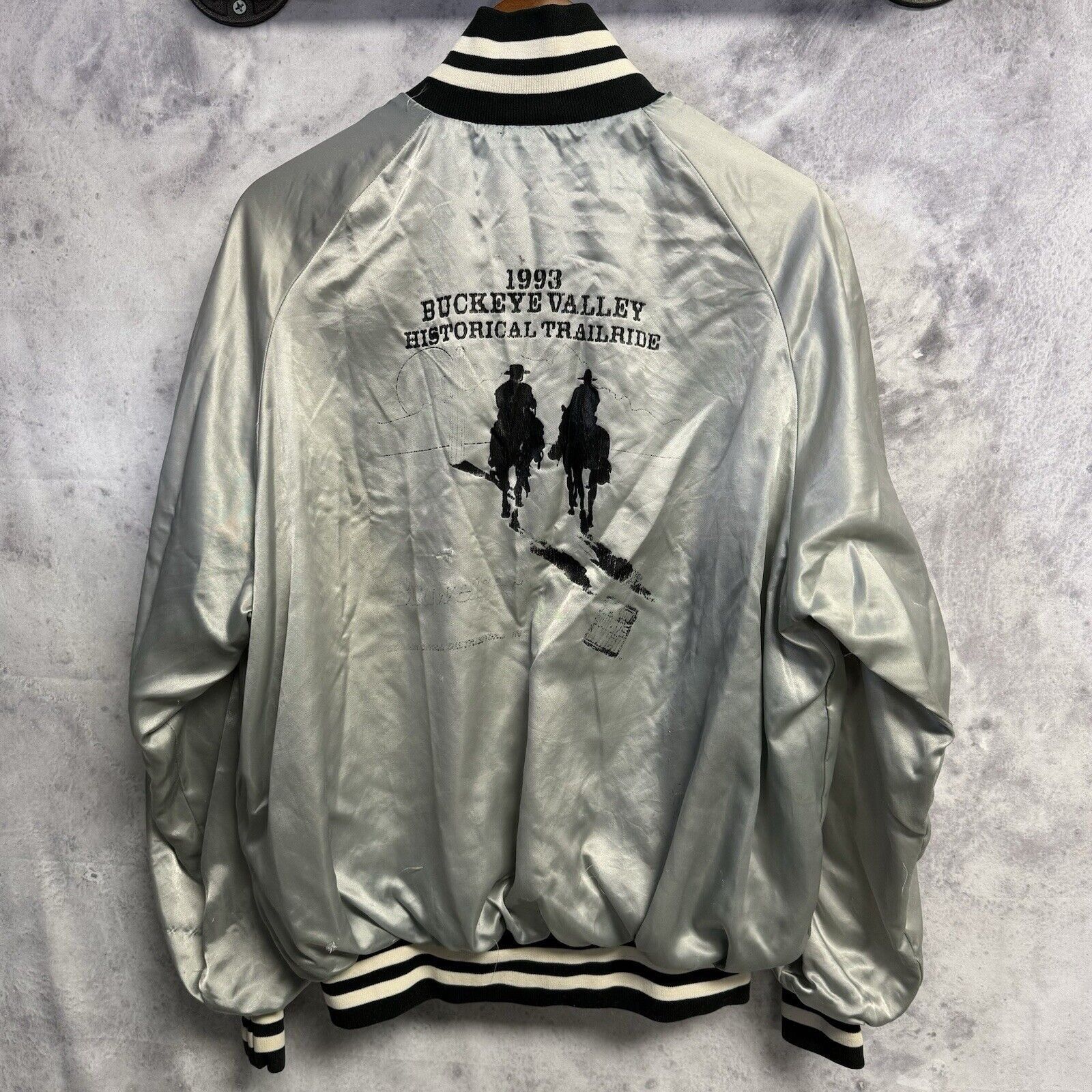 Vintage Vintage Bud King of Beers Jacket Mens XL Silver Bomber Embro Size US XL / EU 56 / 4 - 3 Thumbnail