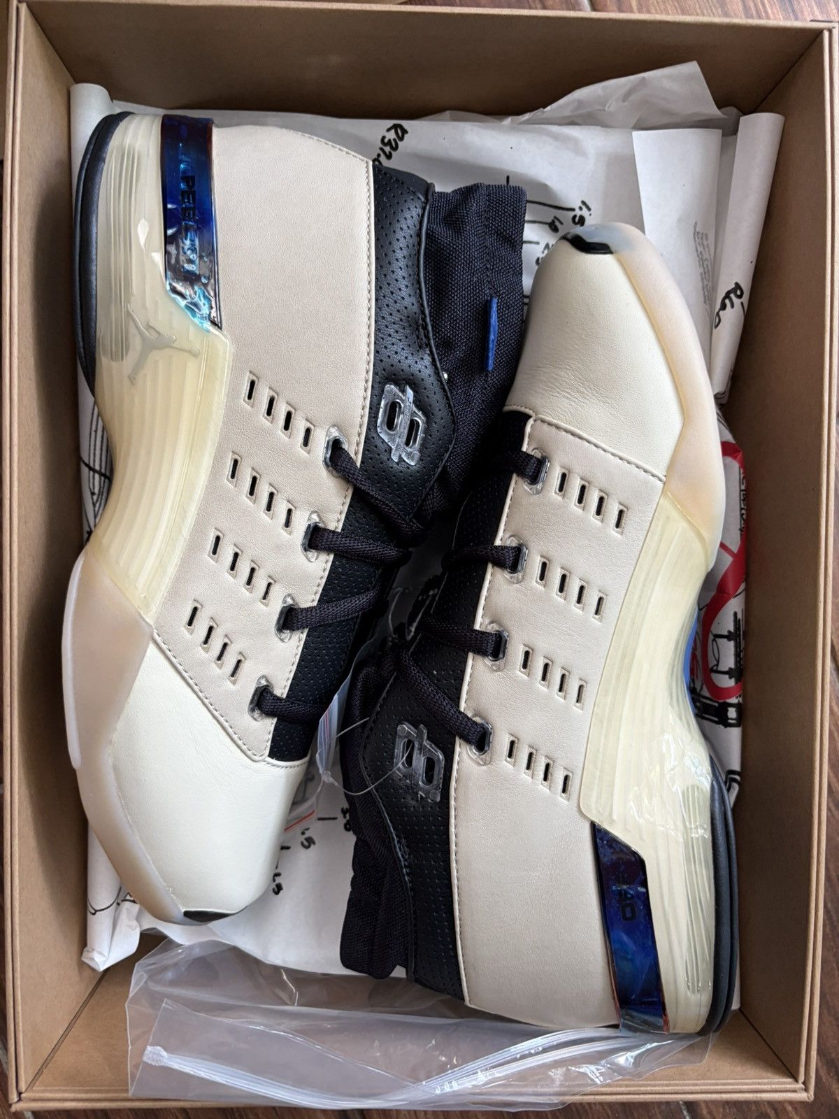 Jordan Brand Infinite Archive Jordan 17 (signed box) Size US 11 / EU 44 - 2 Thumbnail