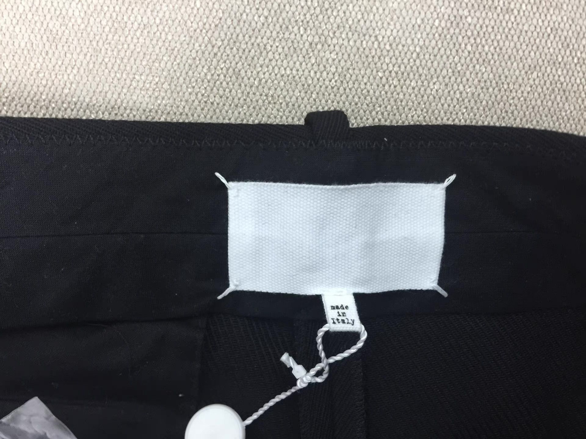 Maison Margiela Maison Margiela Deconstructed Wool Shorts Ｑ21 Size US 34 / EU 50 - 3 Thumbnail