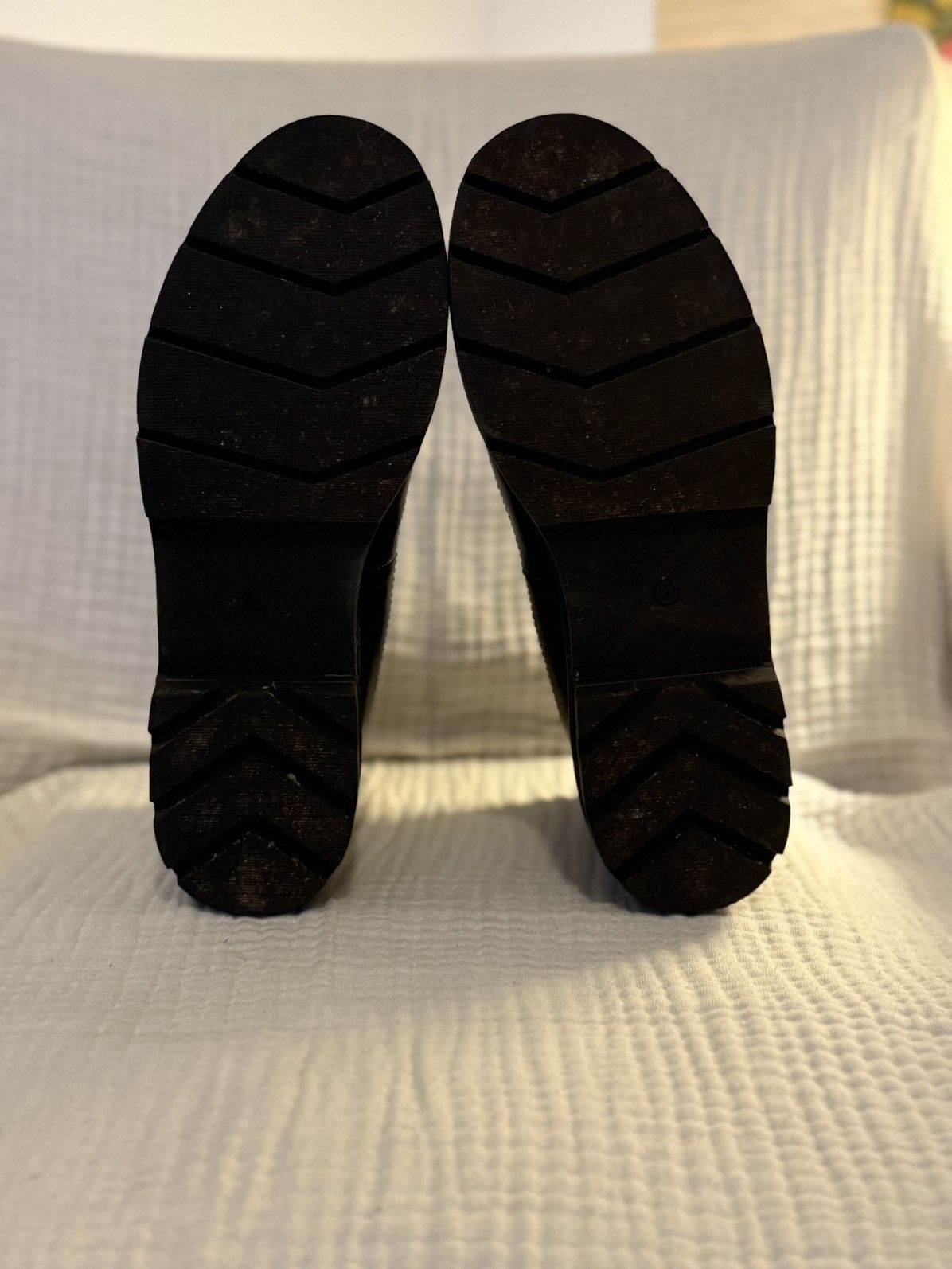 3.1 Phillip Lim 3.1 Philip Lim Avril Lug Sole Chelsea Boot Size US 9 / IT 39 - 9 Thumbnail
