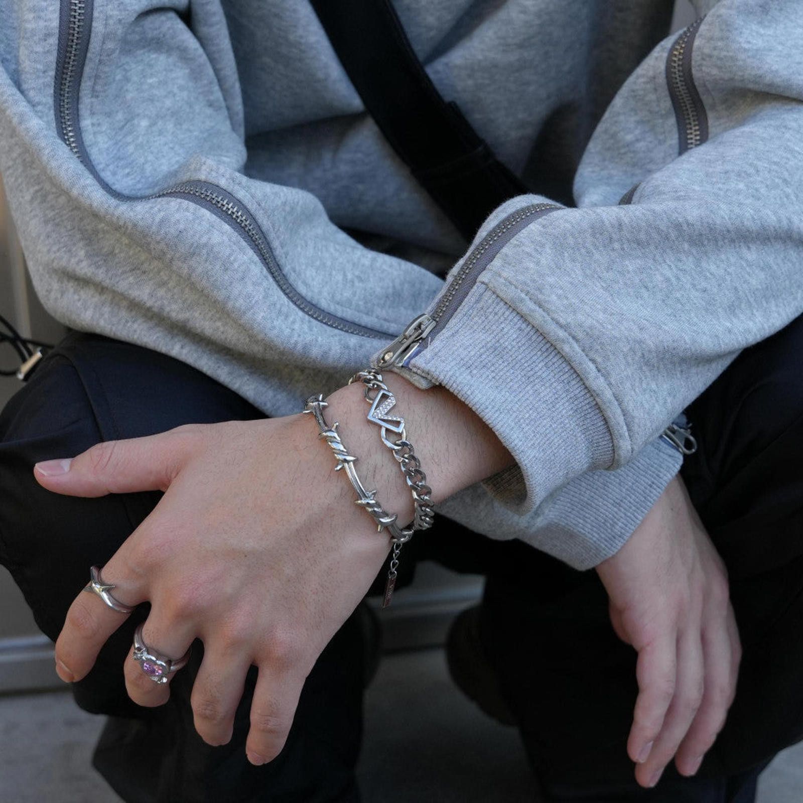 Jewelry Thorn Cuff Silver Chain Bracelet Size ONE SIZE - 1 Thumbnail