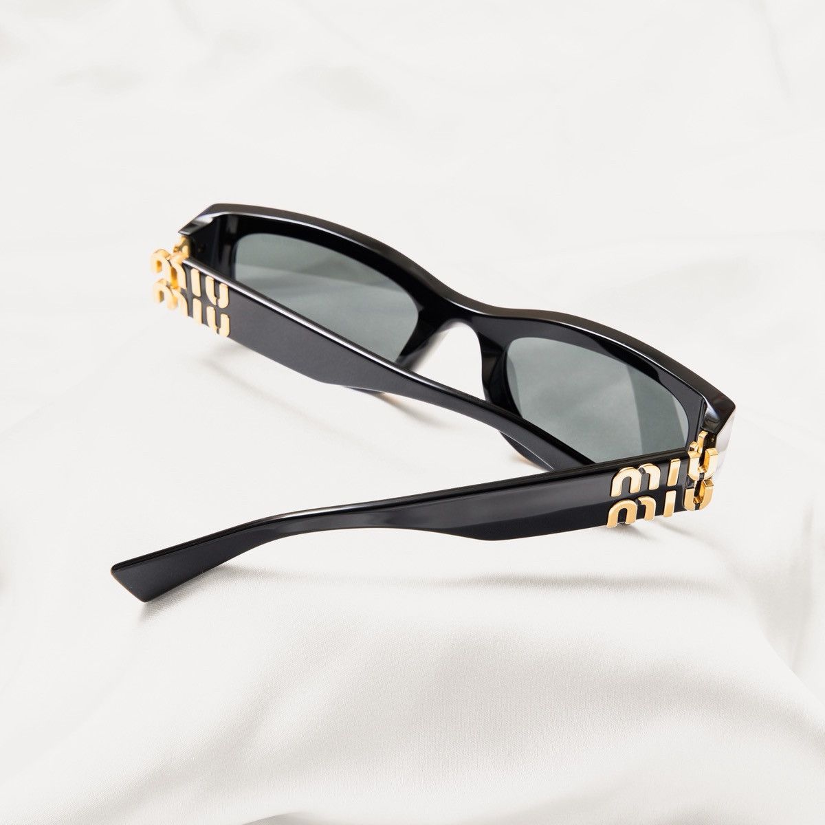 Miu Miu MIU MIU 0MU B04S 16K08Z SUNGLASSES Size ONE SIZE - 7 Thumbnail